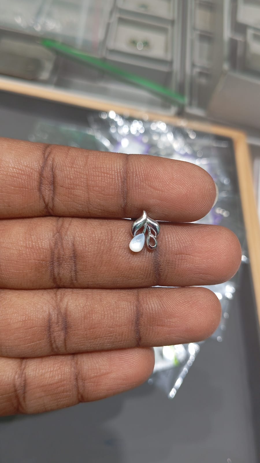 92.5 Sterling Silver Leaf Design Stud Earrings