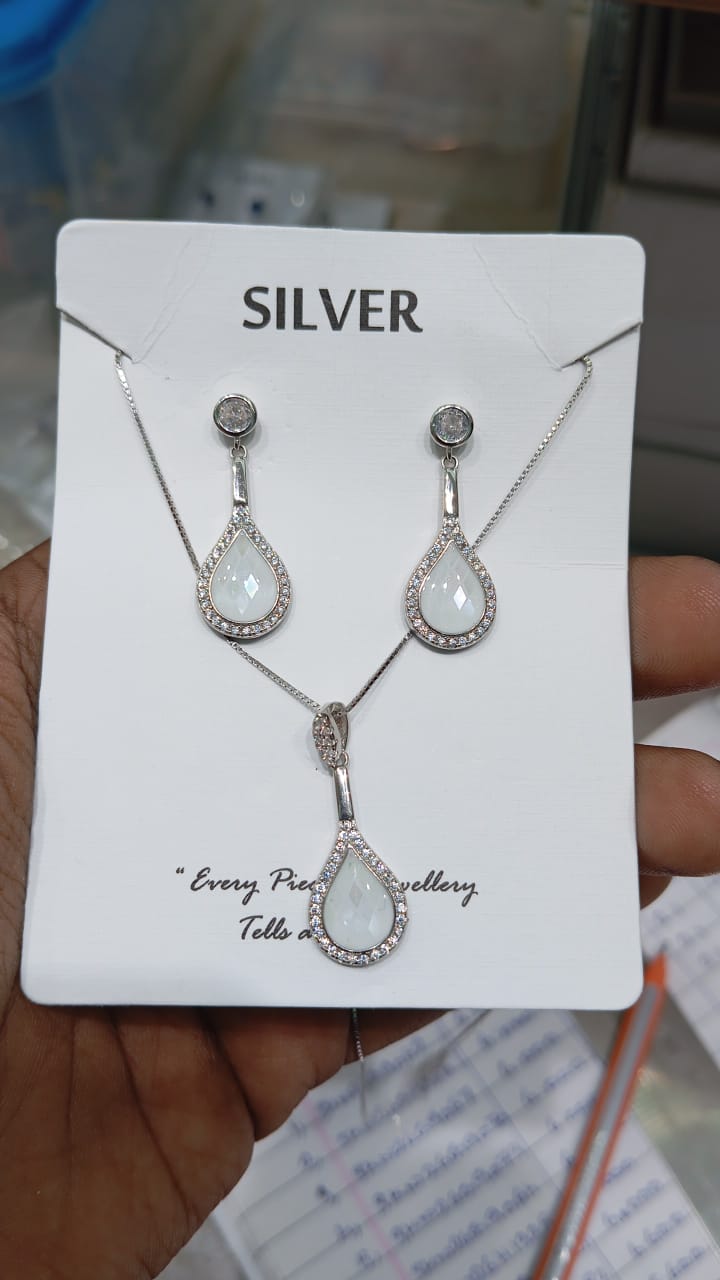 White Teardrop Pendant with Silver Chain & Matching Earrings