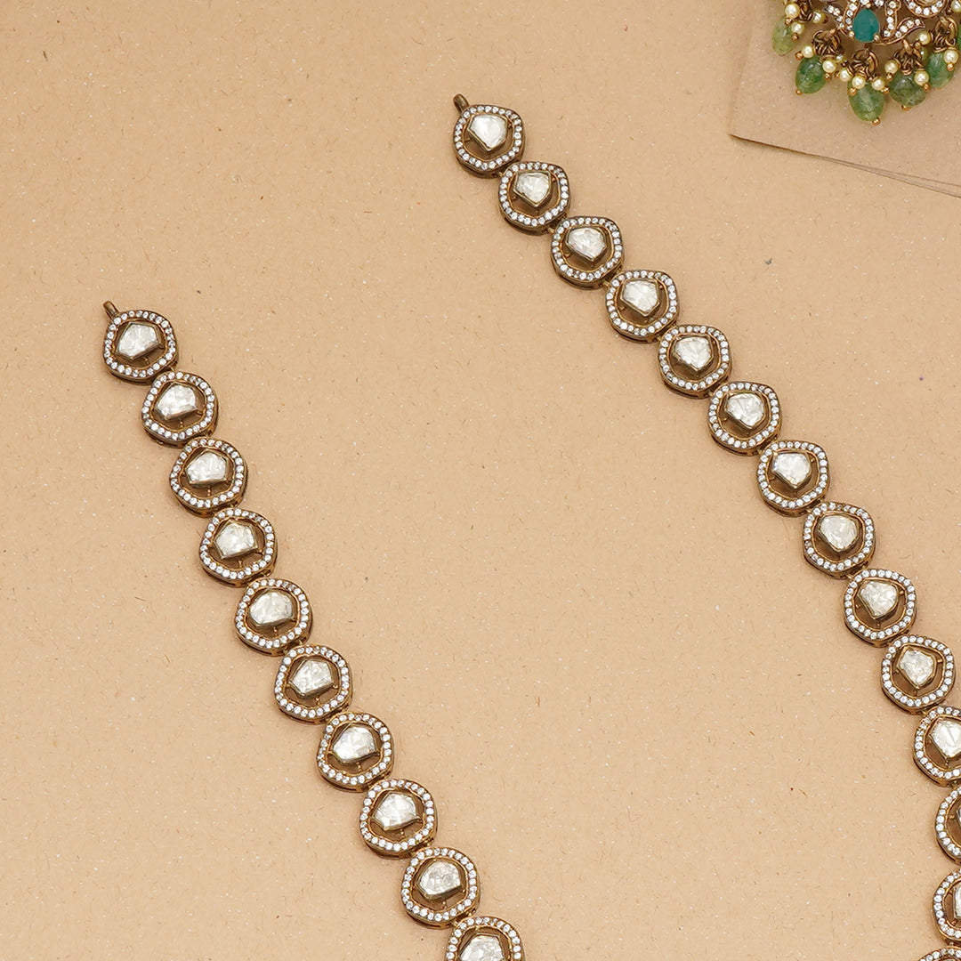 Ethnic temple haram in Victorian style