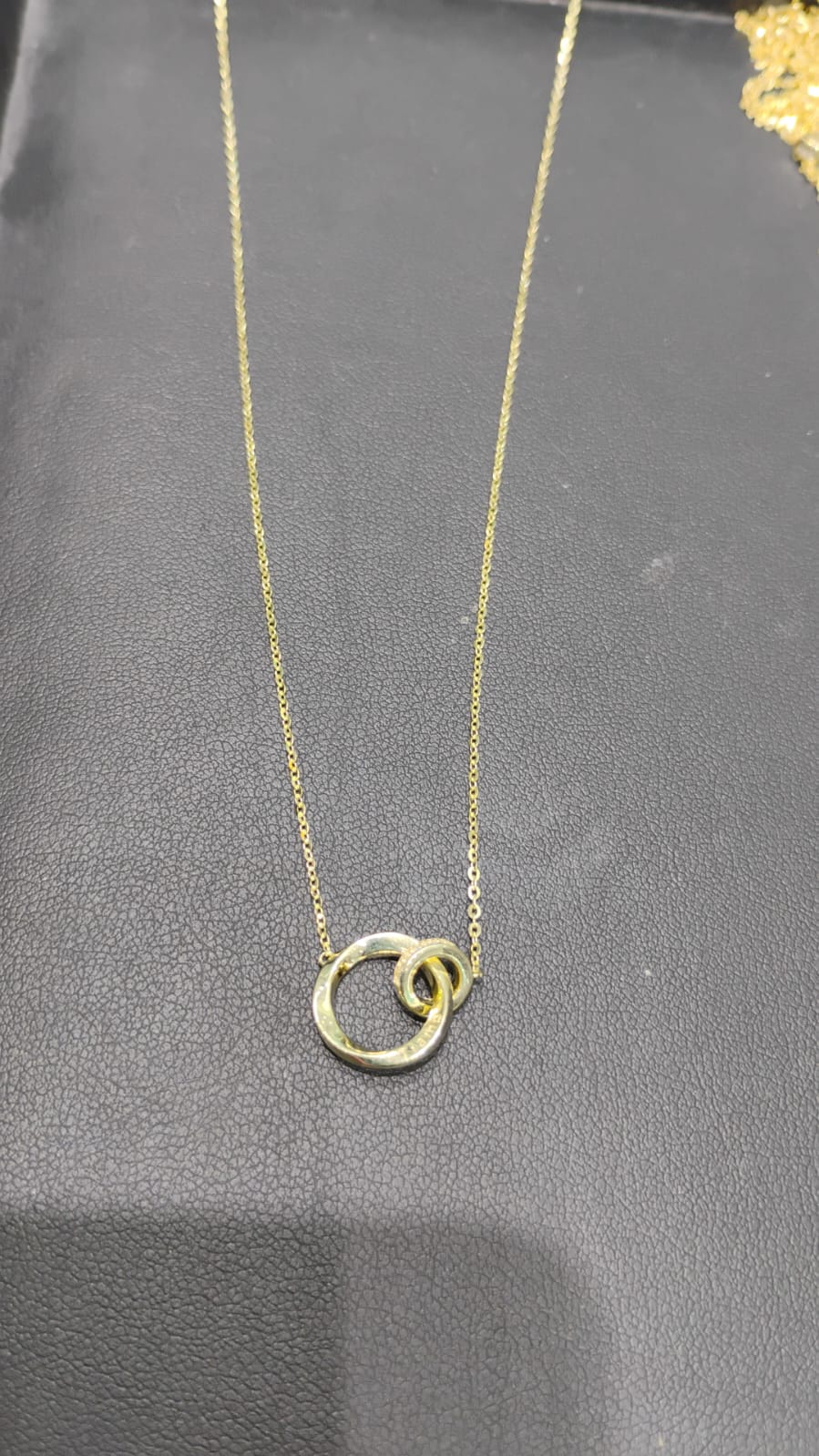 Gold-Plated Interlinked Rings Pendant Chain
