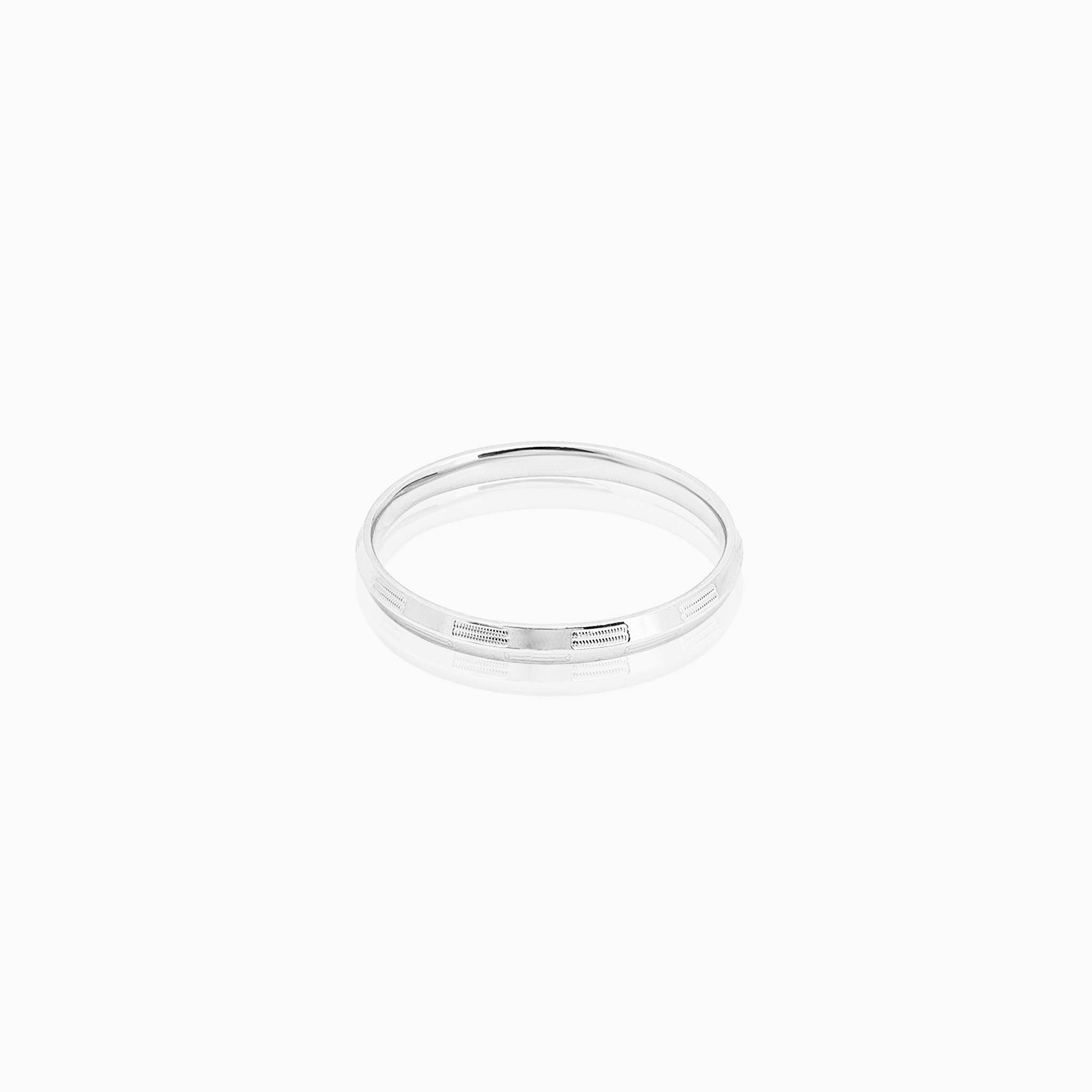 Sleek Striped Silver Kada