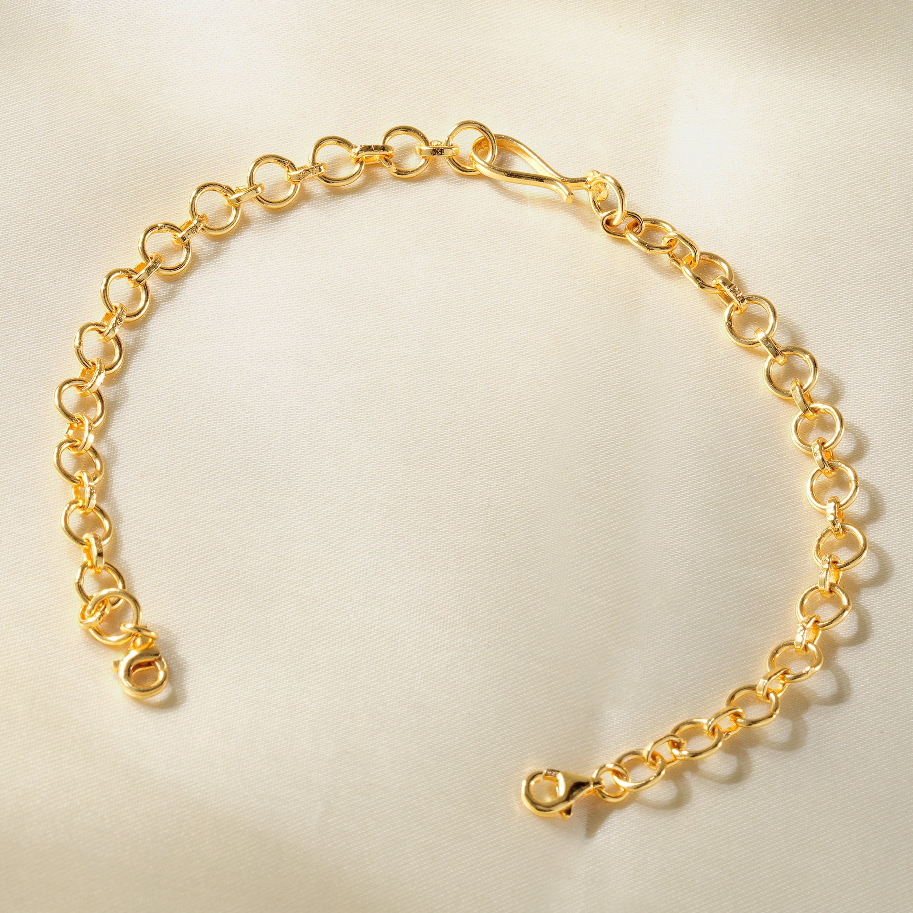 Sturdy clasp Gold Plated Backchain