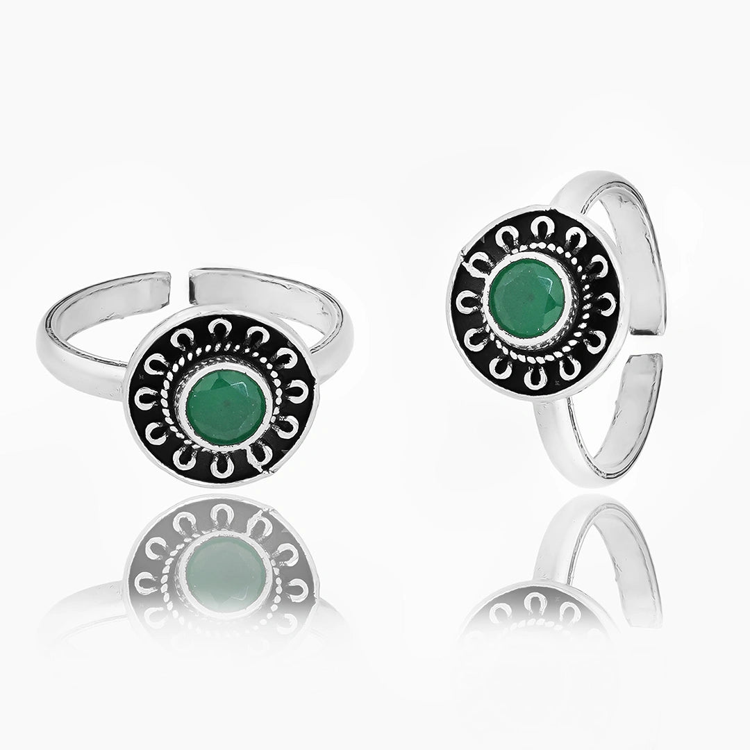 925 Sterling Silver Oxidized Green Toe Ring Ishna