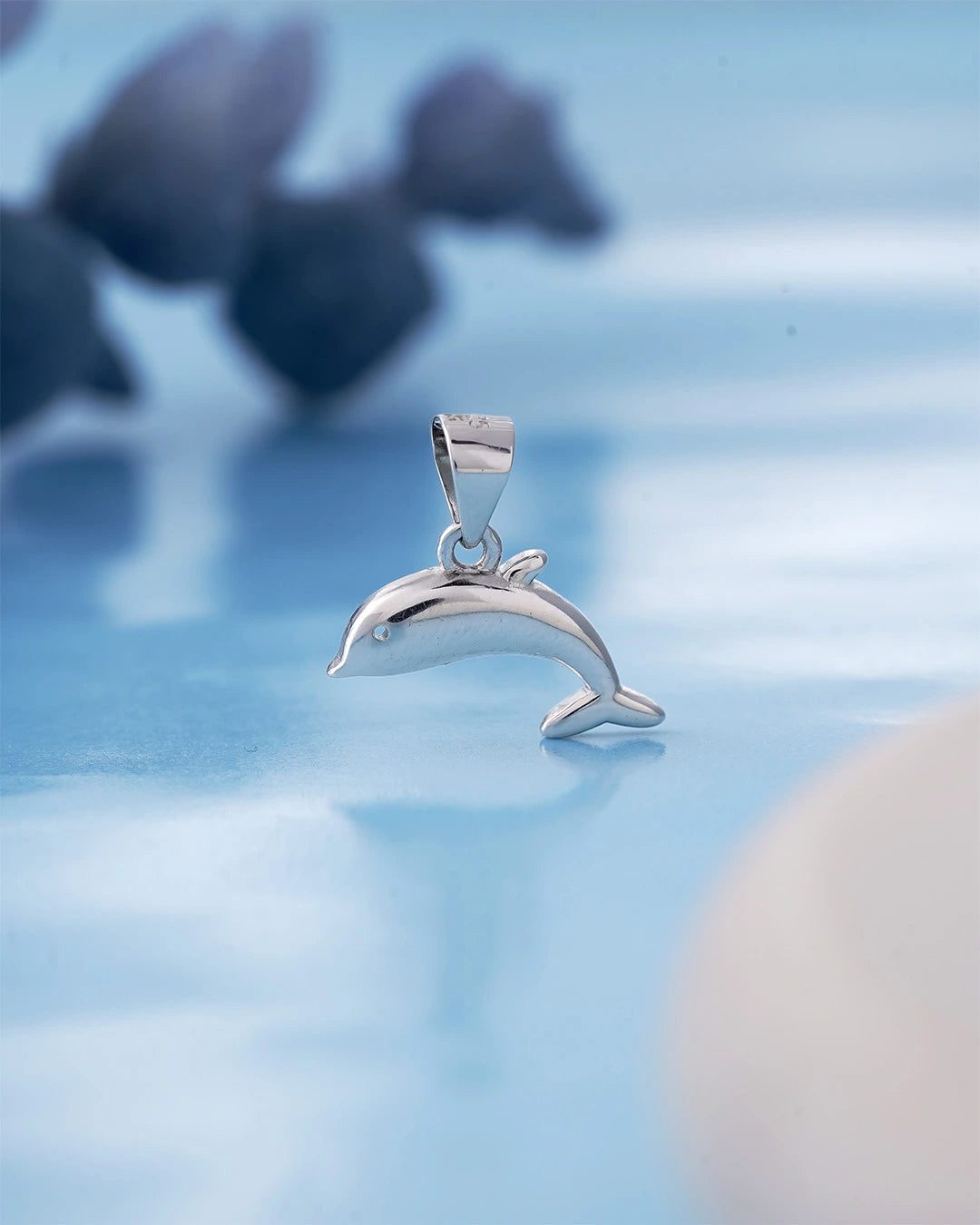 925 silver dolphin pendant 