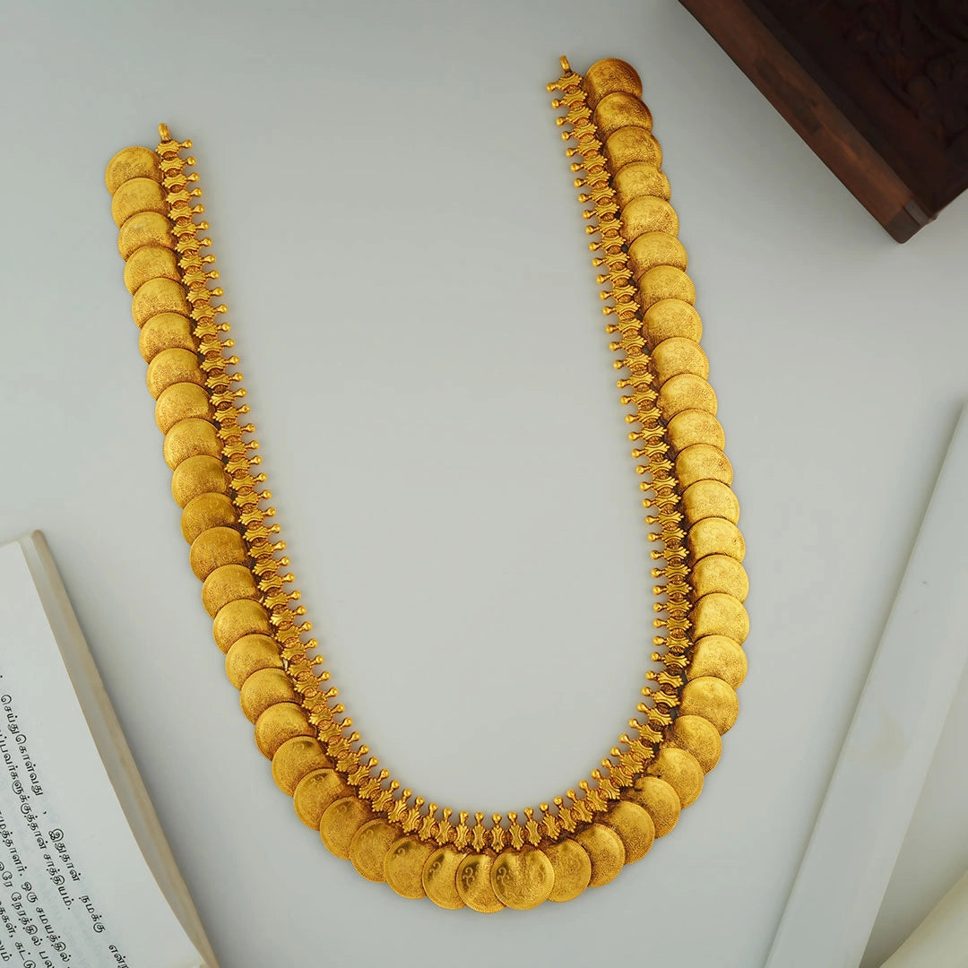 Antique Kasu Mala Haram Ishna