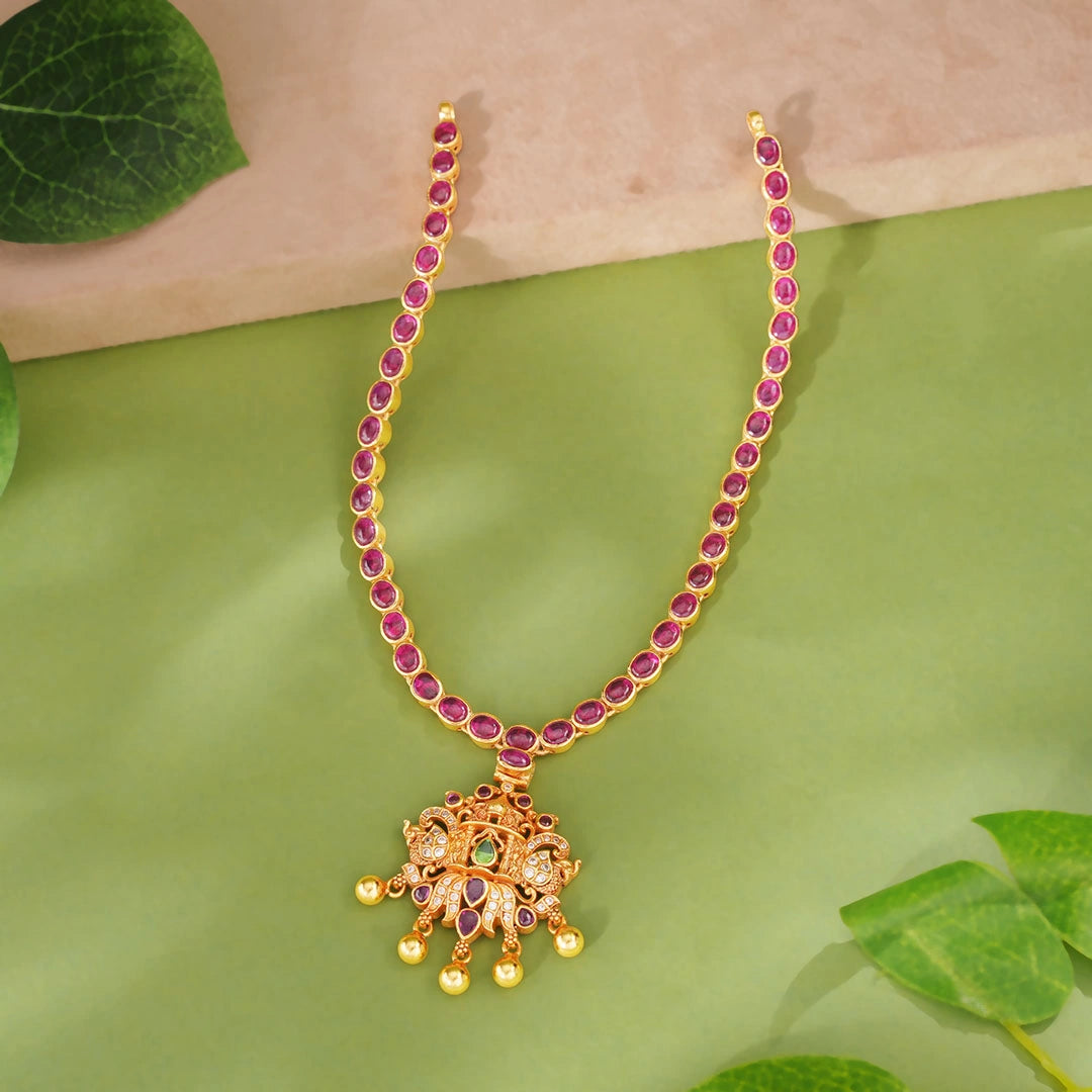 Antique Kemp Stone Necklace Ishna