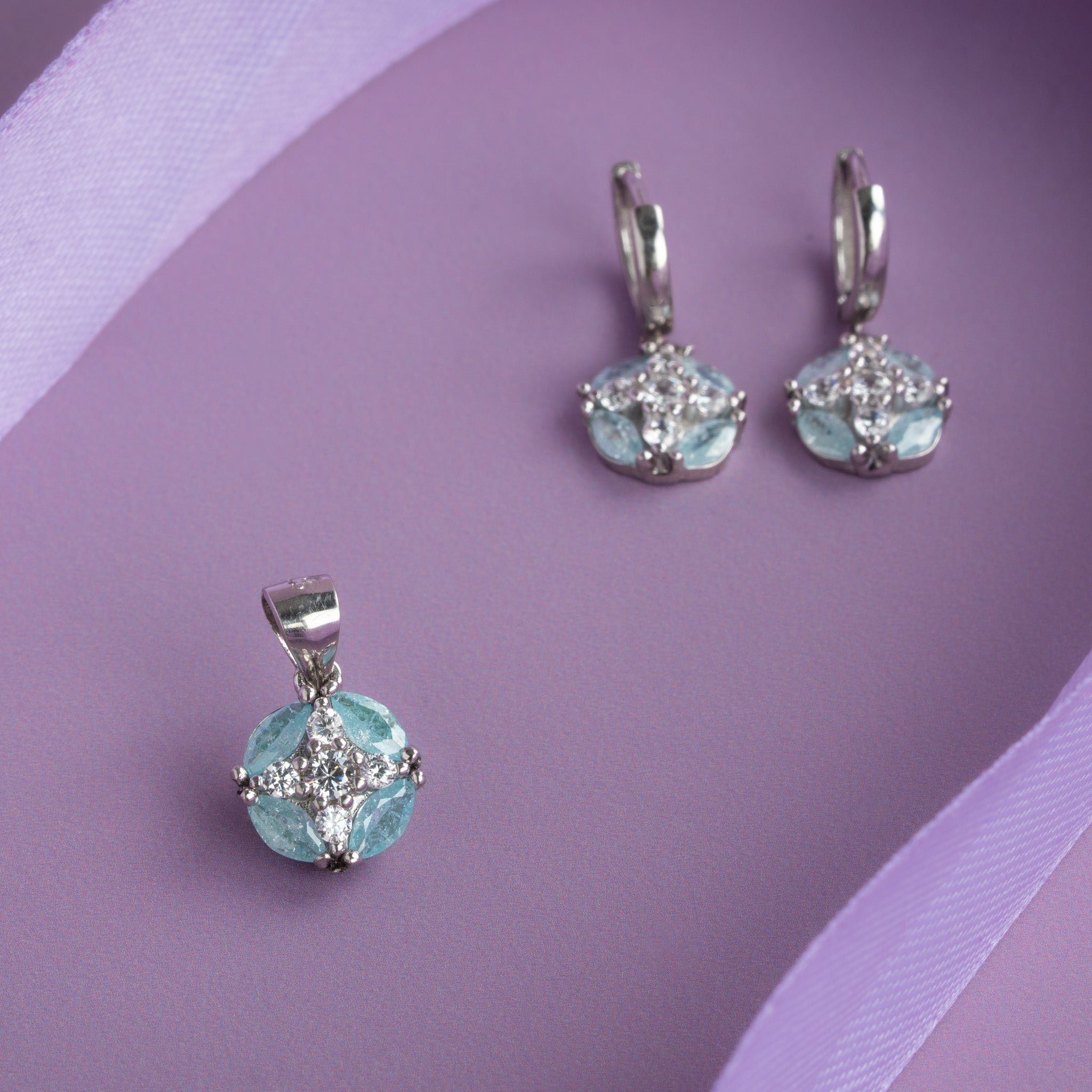 Aqua blue floral  pendant & earrings