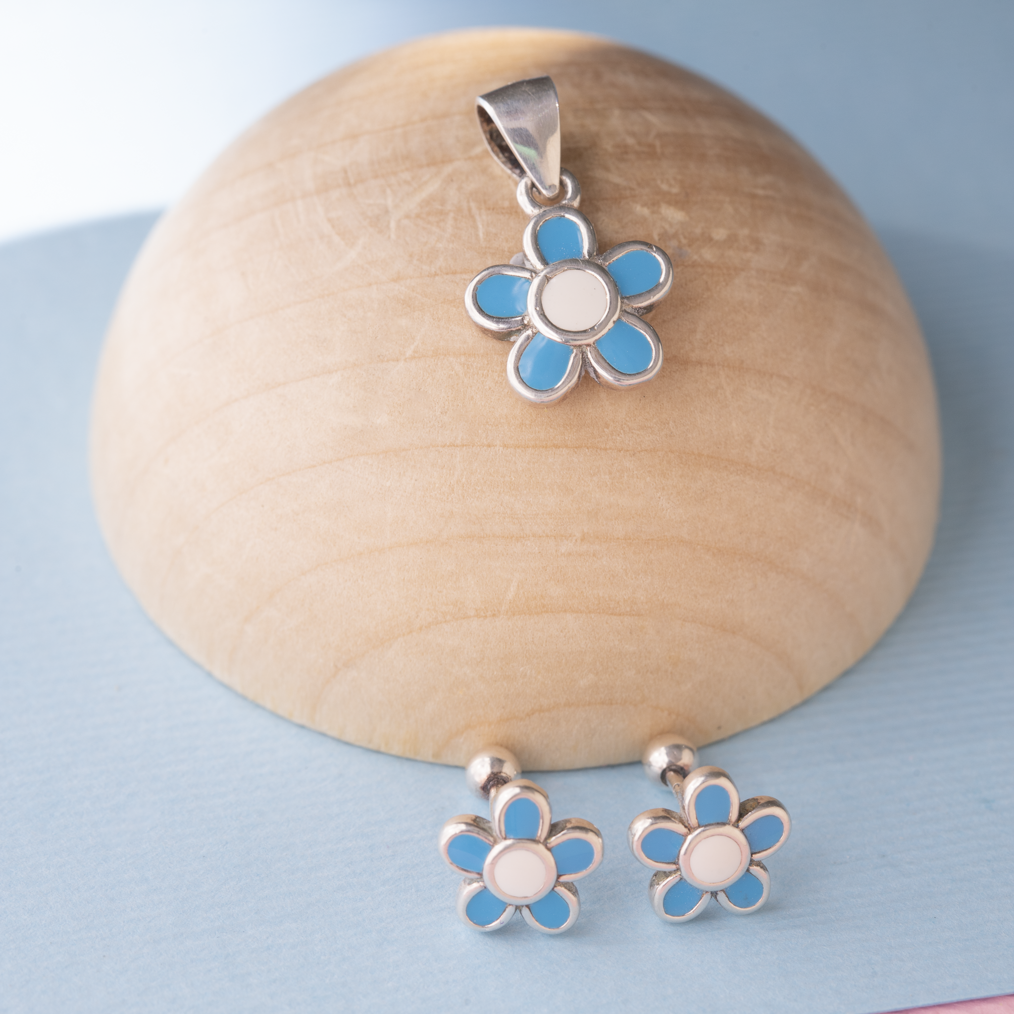 Blue flower silver pendant and earrings set