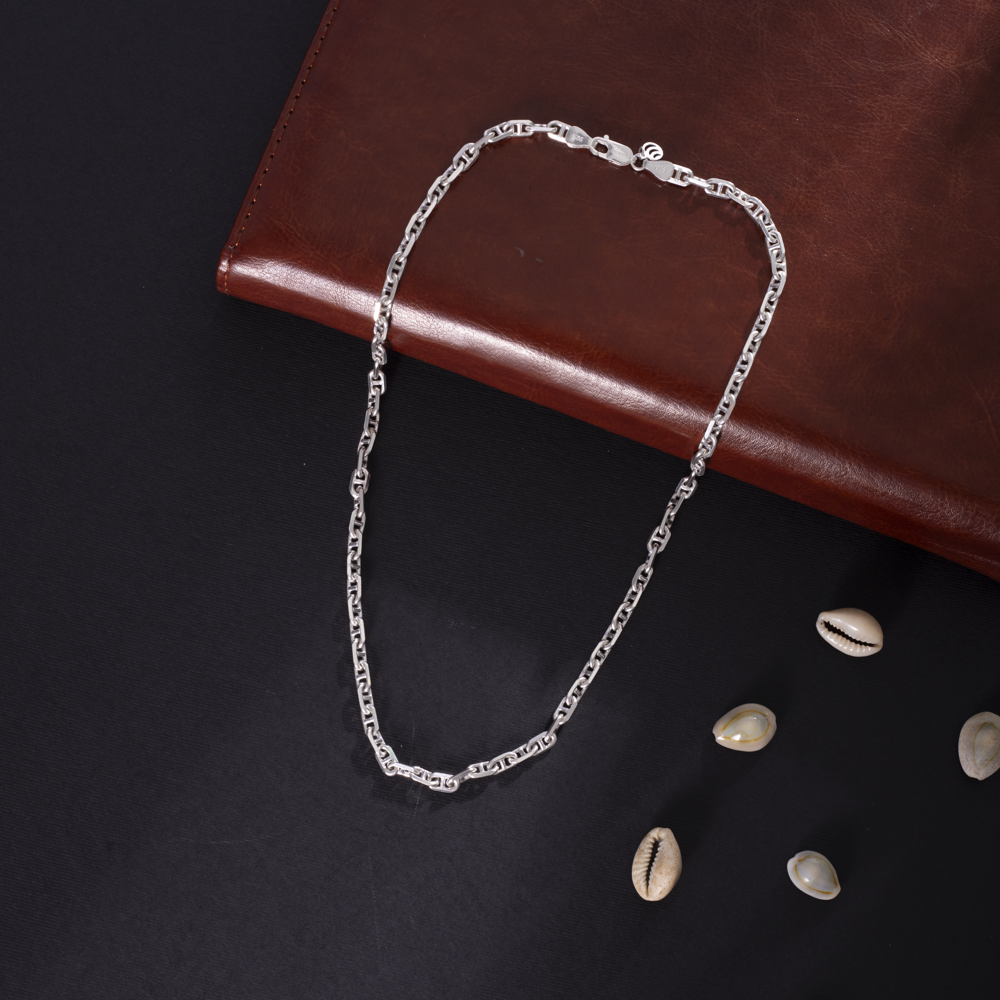 Box link silver chain 