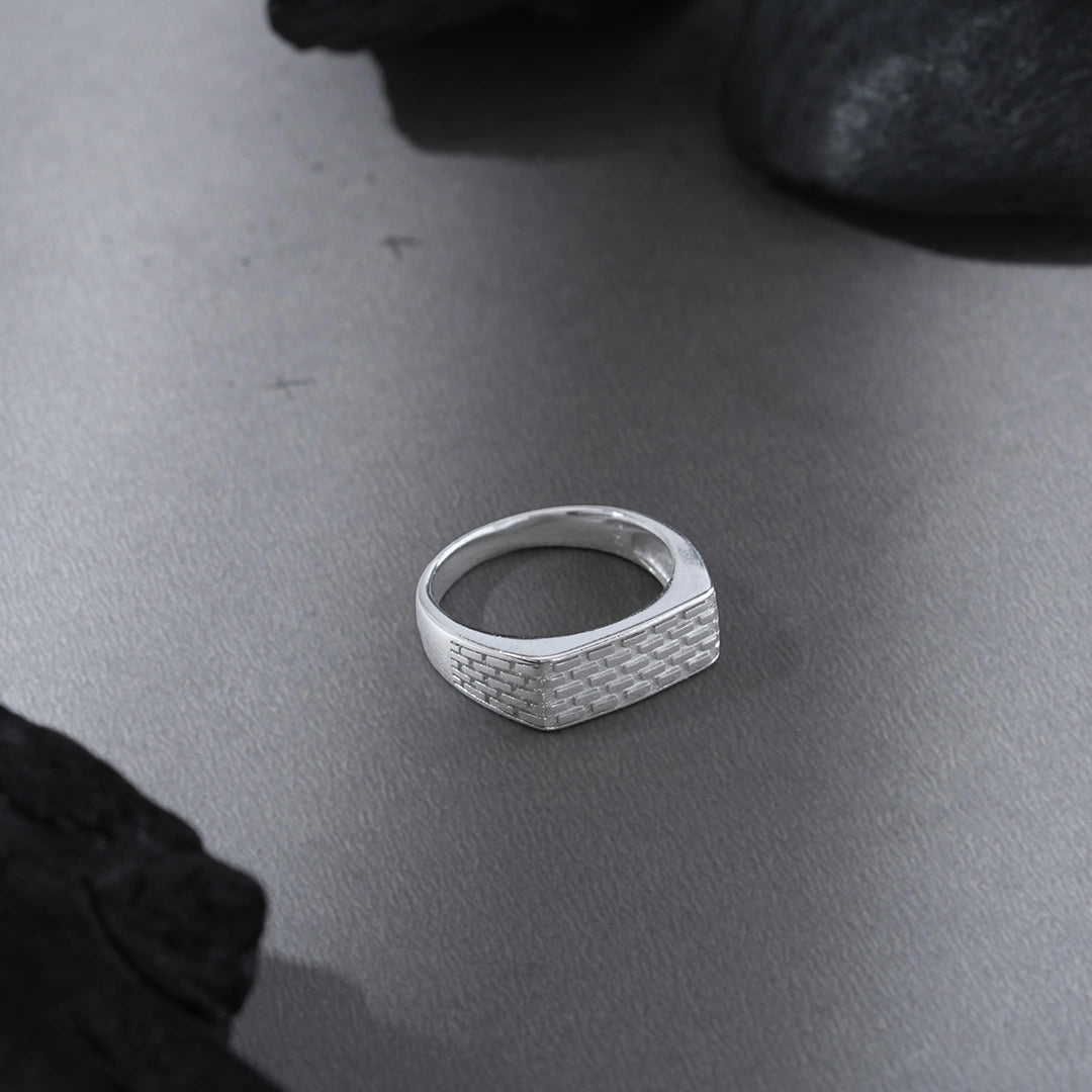 Brick Pattern Ring in 925 Silver Ishna