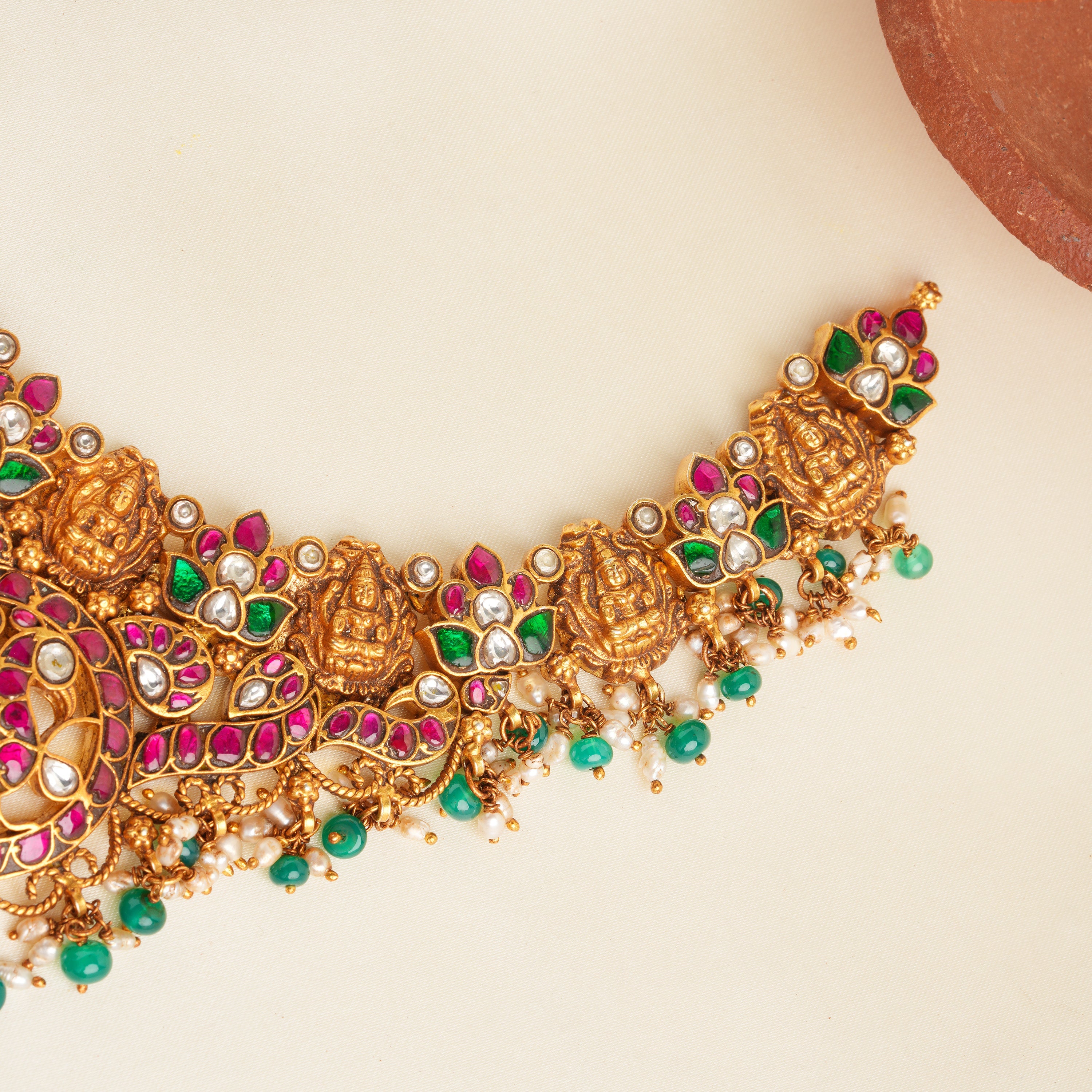 Bridal temple necklace with green beads and pearls