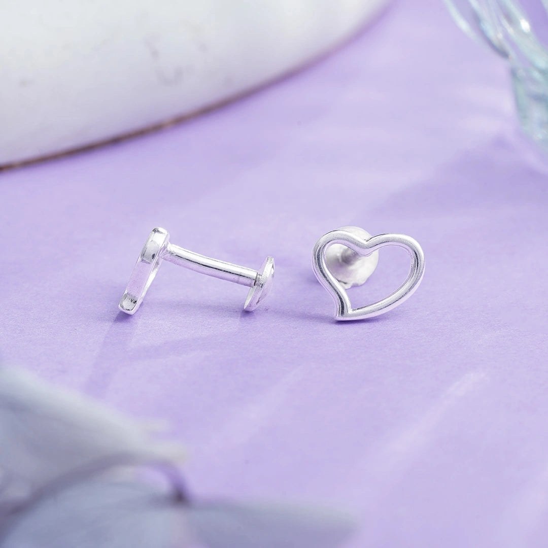 Classic Heart Stud Ishna