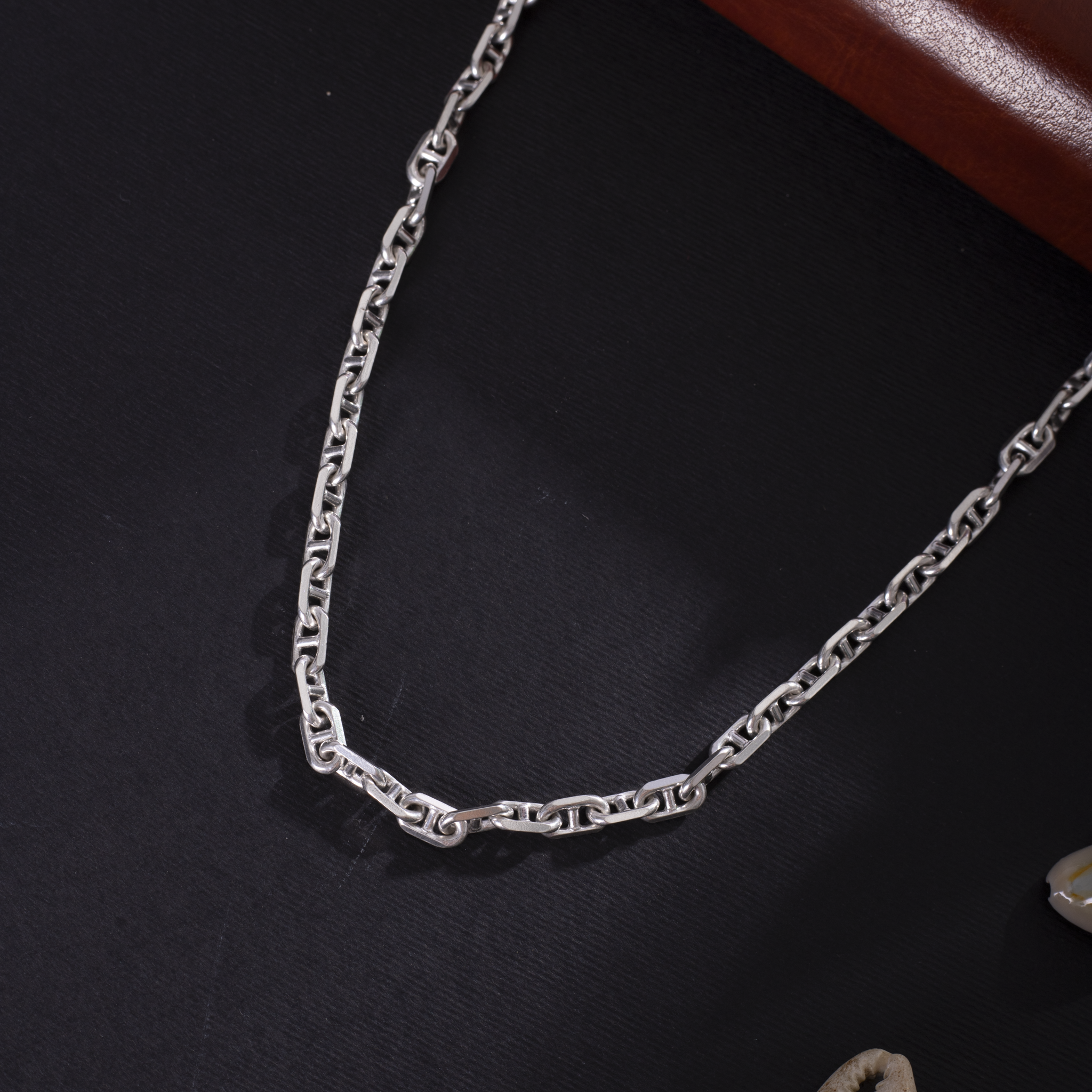 Classic box link silver chain