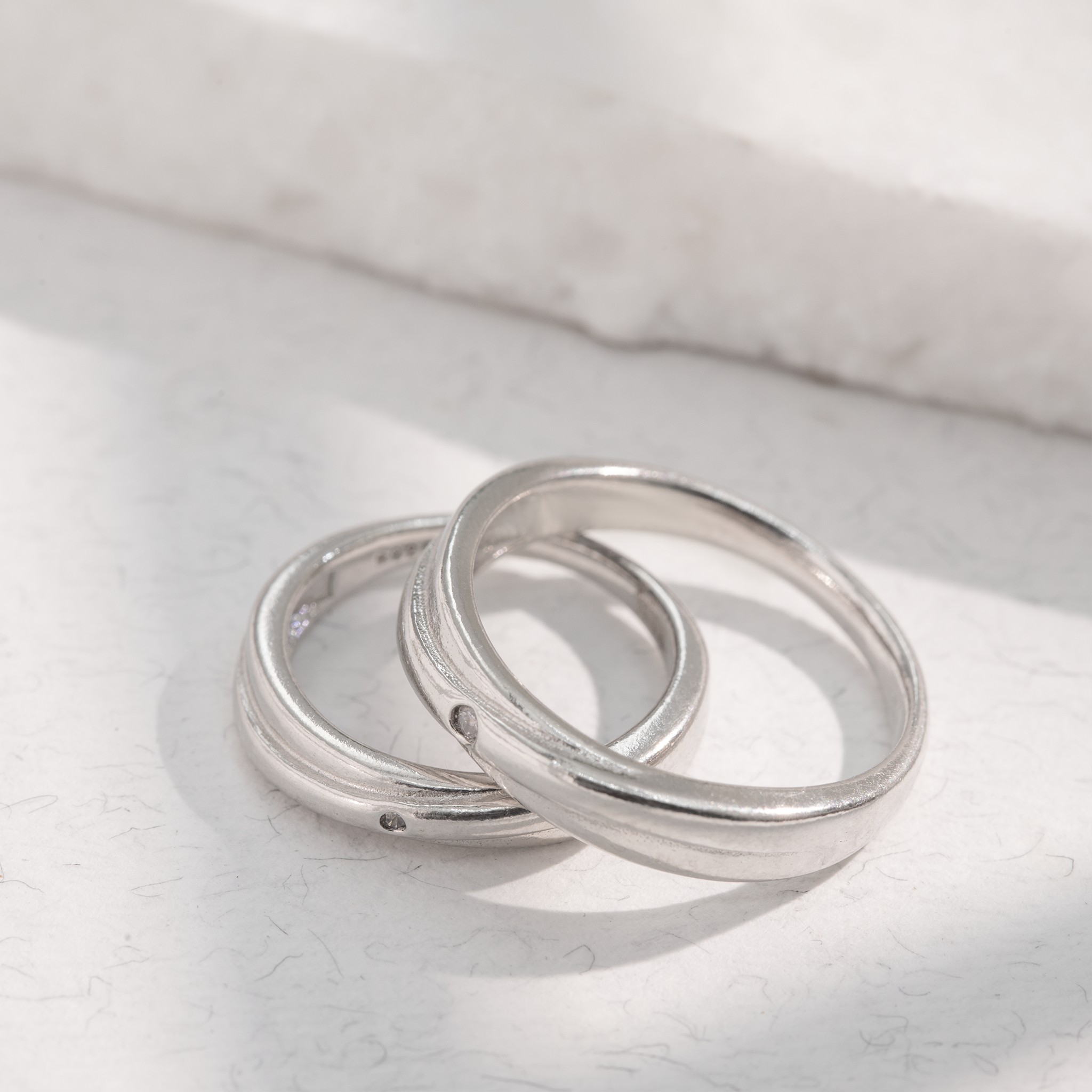 Classic silver couple rings with gemstone