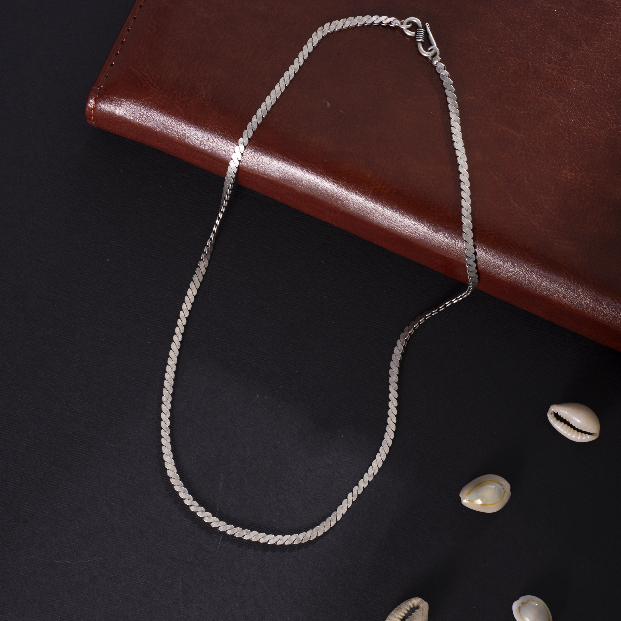 Classic twisted silver chain