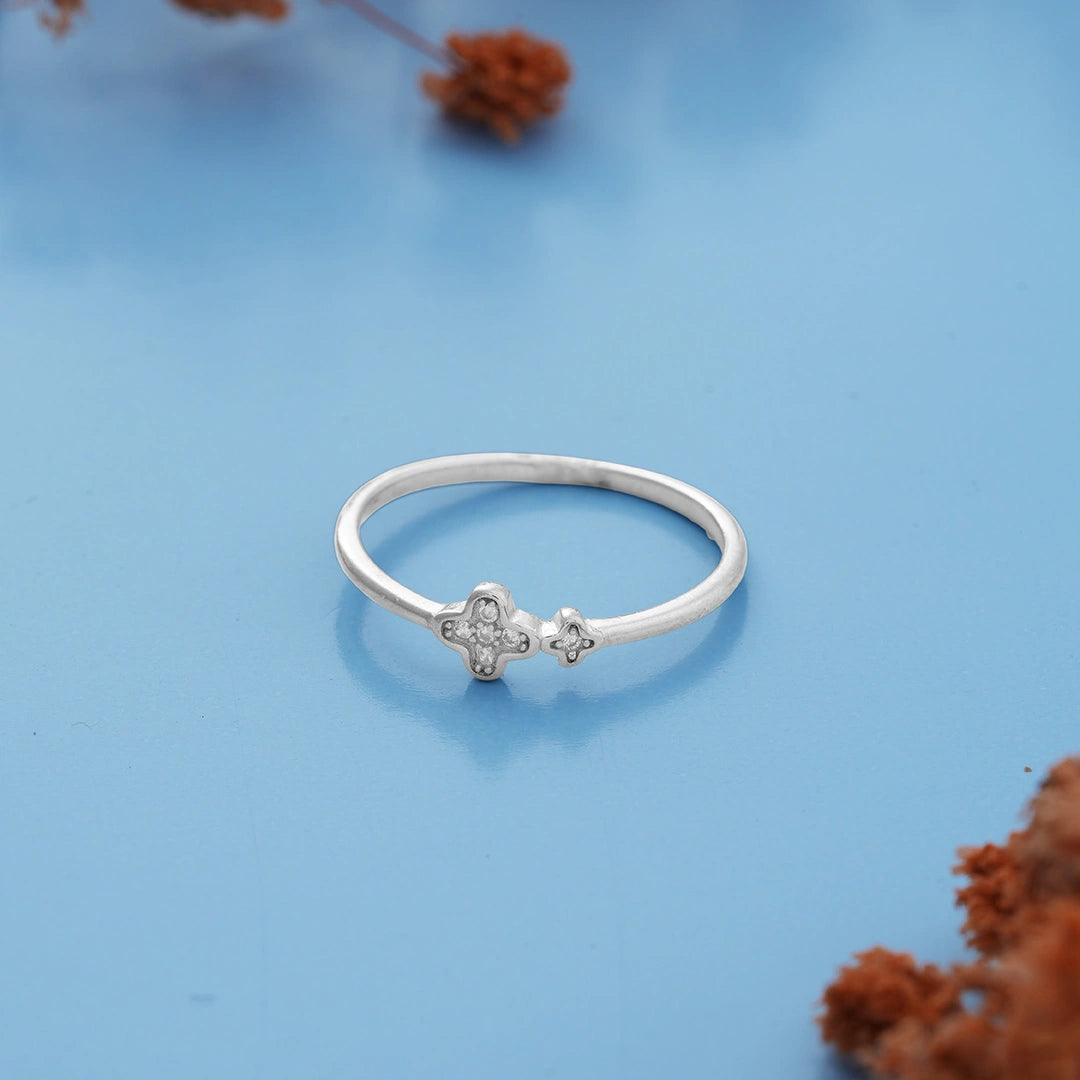 Clover Ring in 925 Sterling Silver Ishna