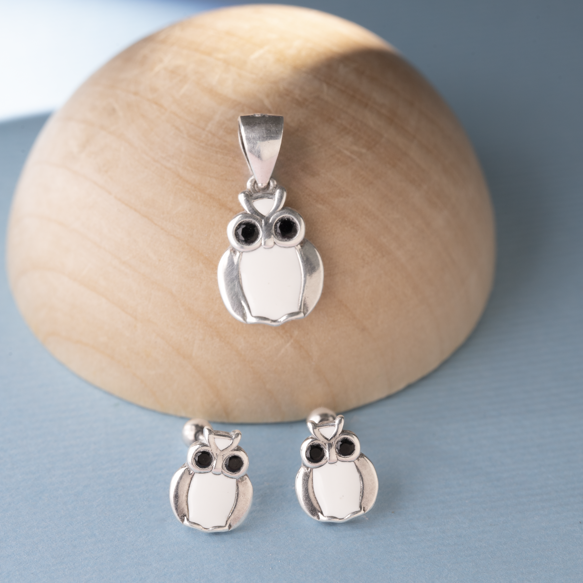 Cute owl enamel silver pendant