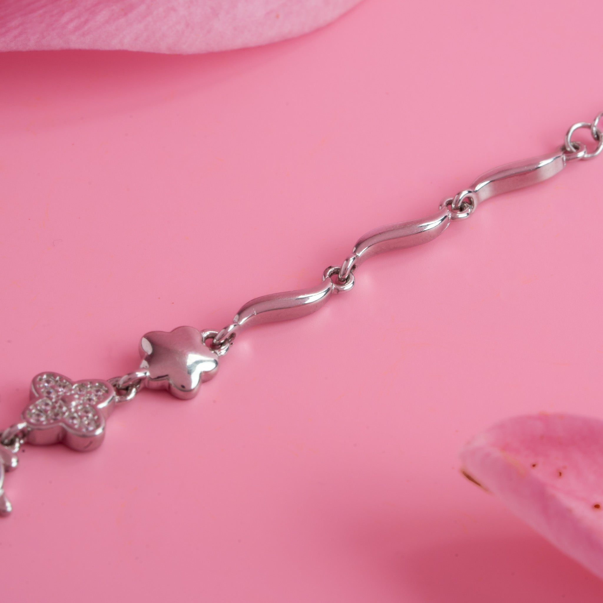 Cute penguin charm bracelet