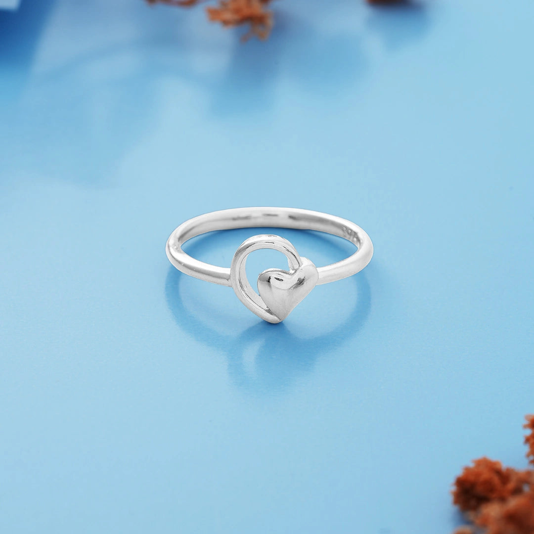 Dainty Heart Motif Ring Ishna