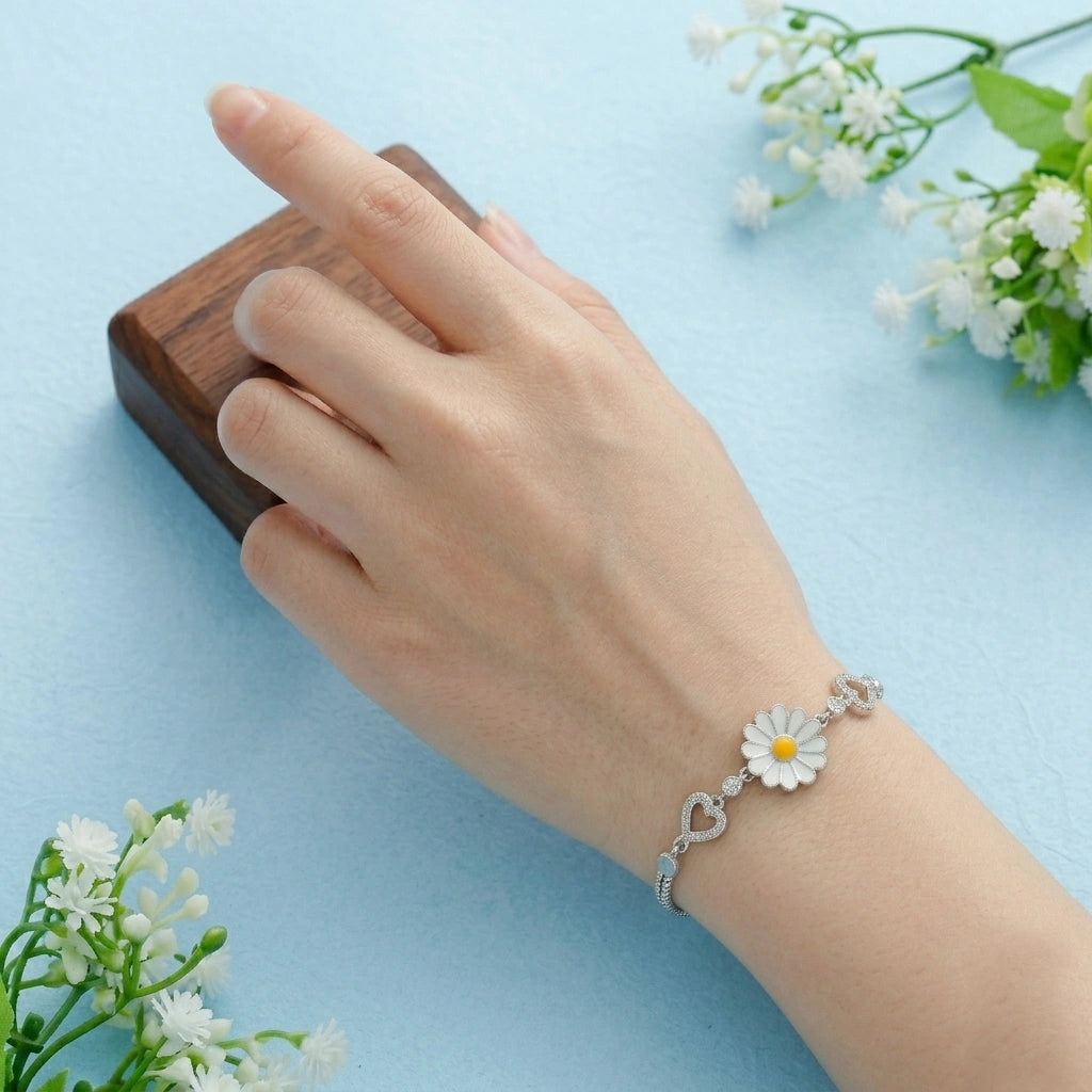 Daisy Flower Bracelet in Sterling Silver Ishna