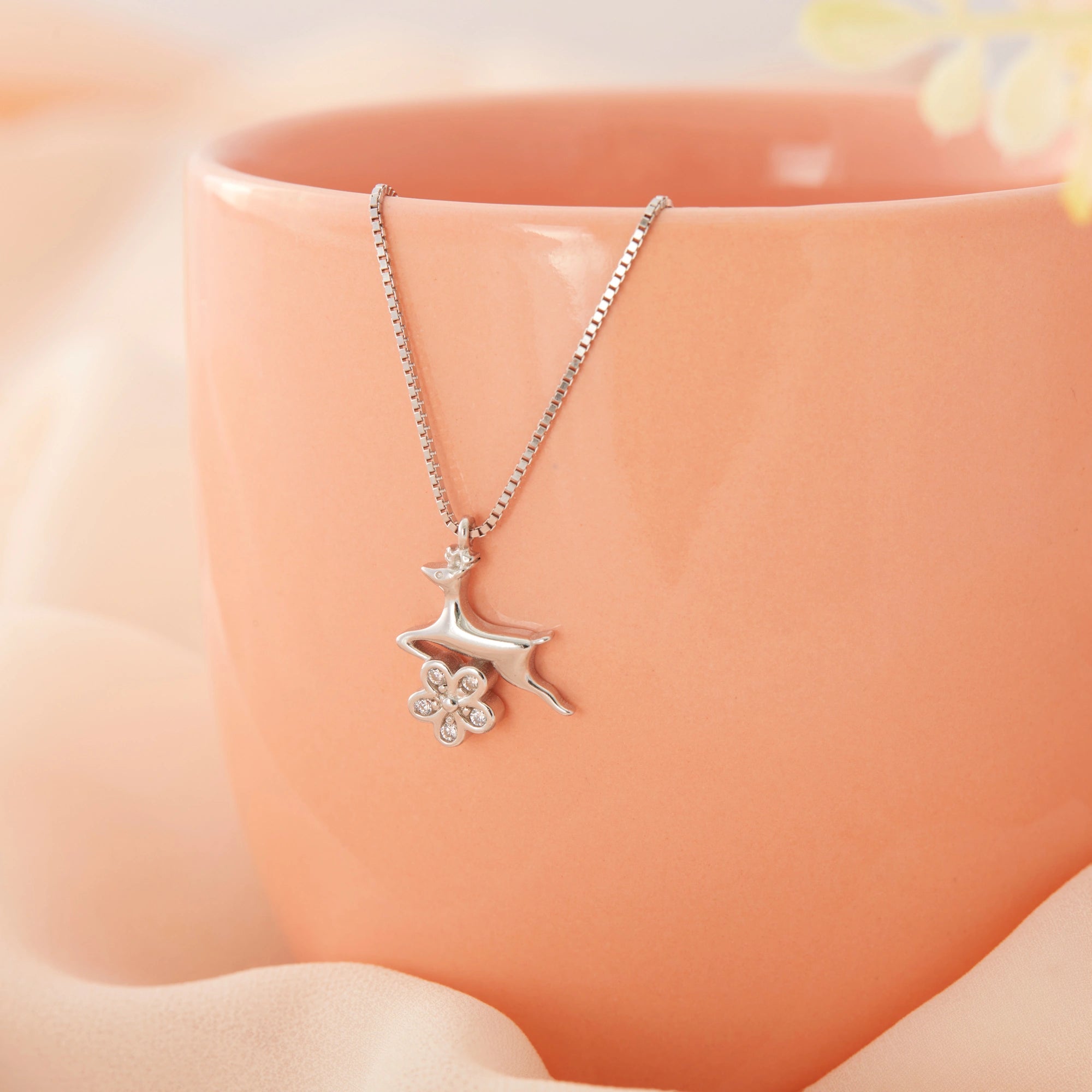 Deer Flower Motif Pendant Chain Ishna