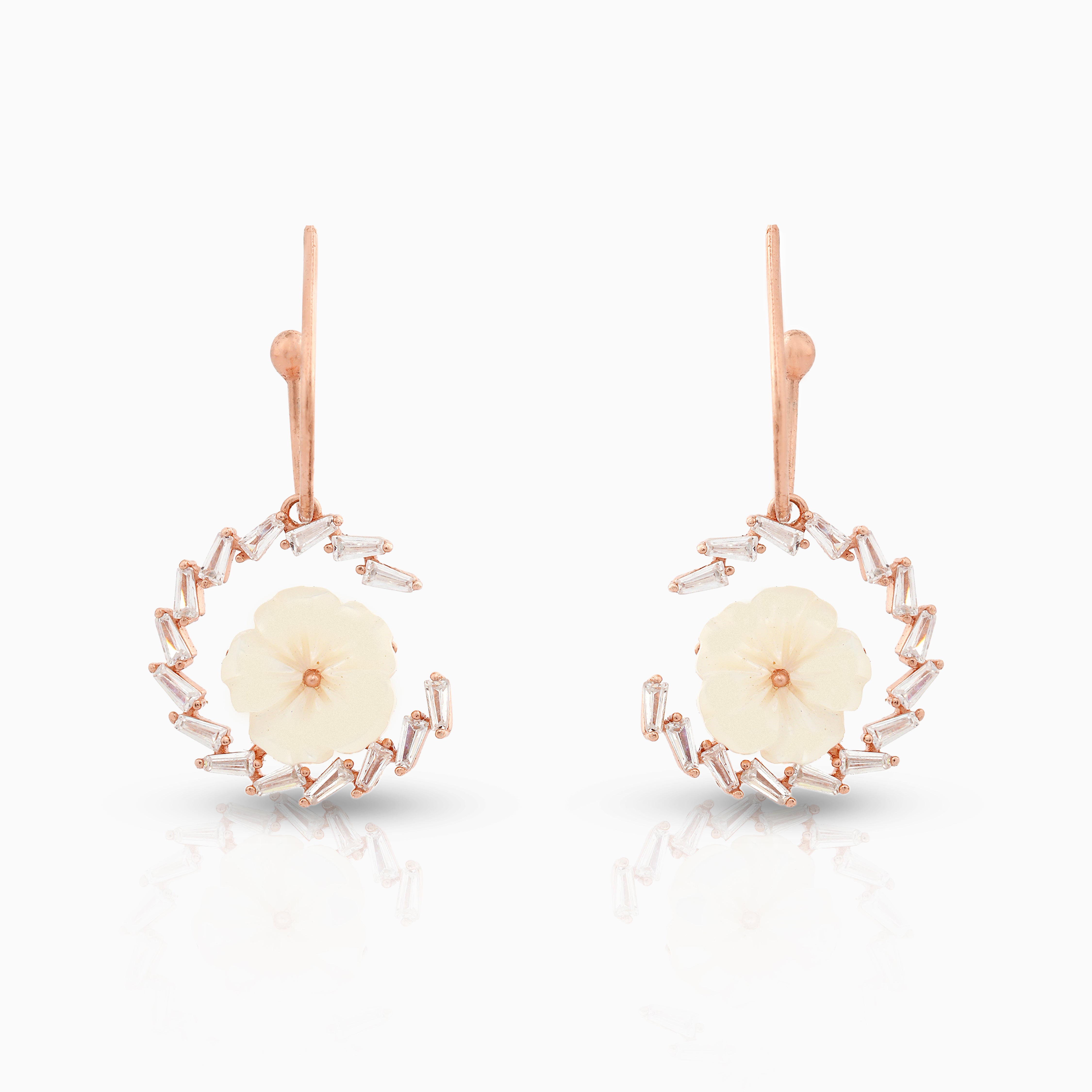 Elegant rose gold earrings with flower design