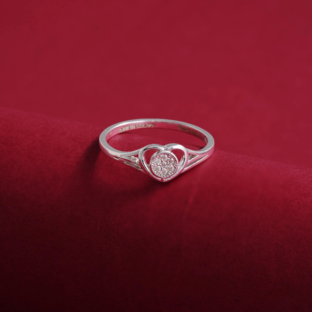 Elegant silver heart jewellery ring