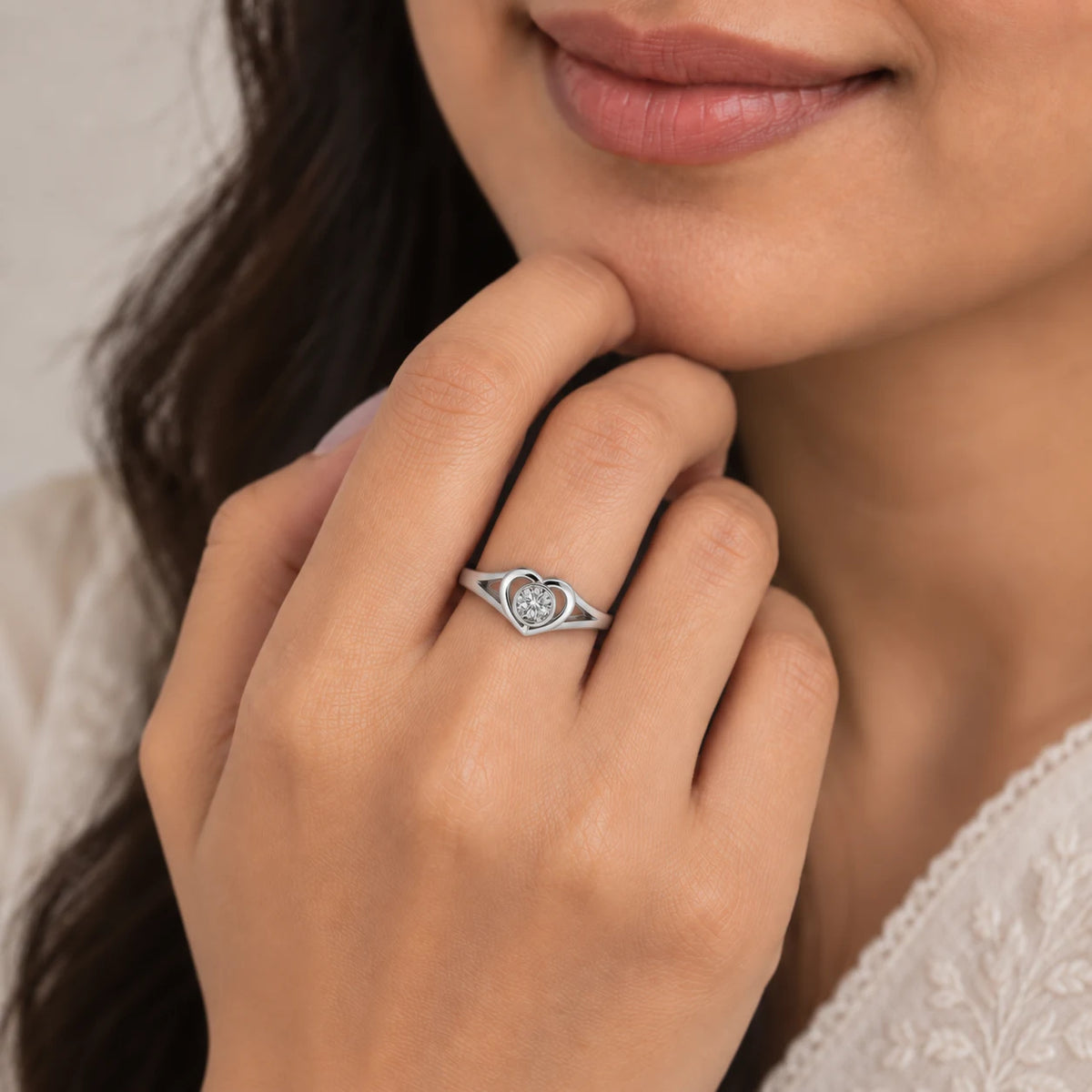 Elegant sterling silver heart jewellery ring