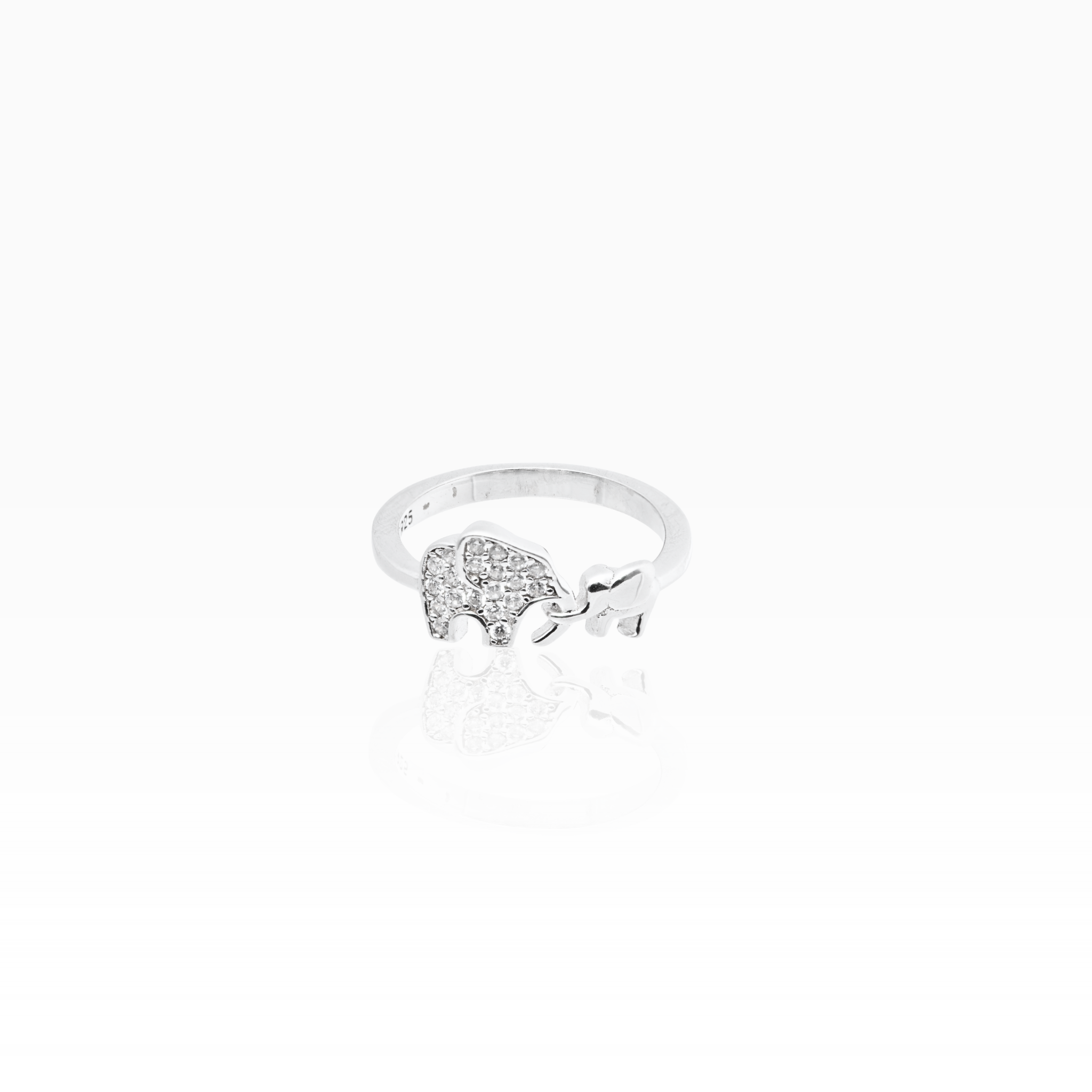 Elephant motif silver ring with stones