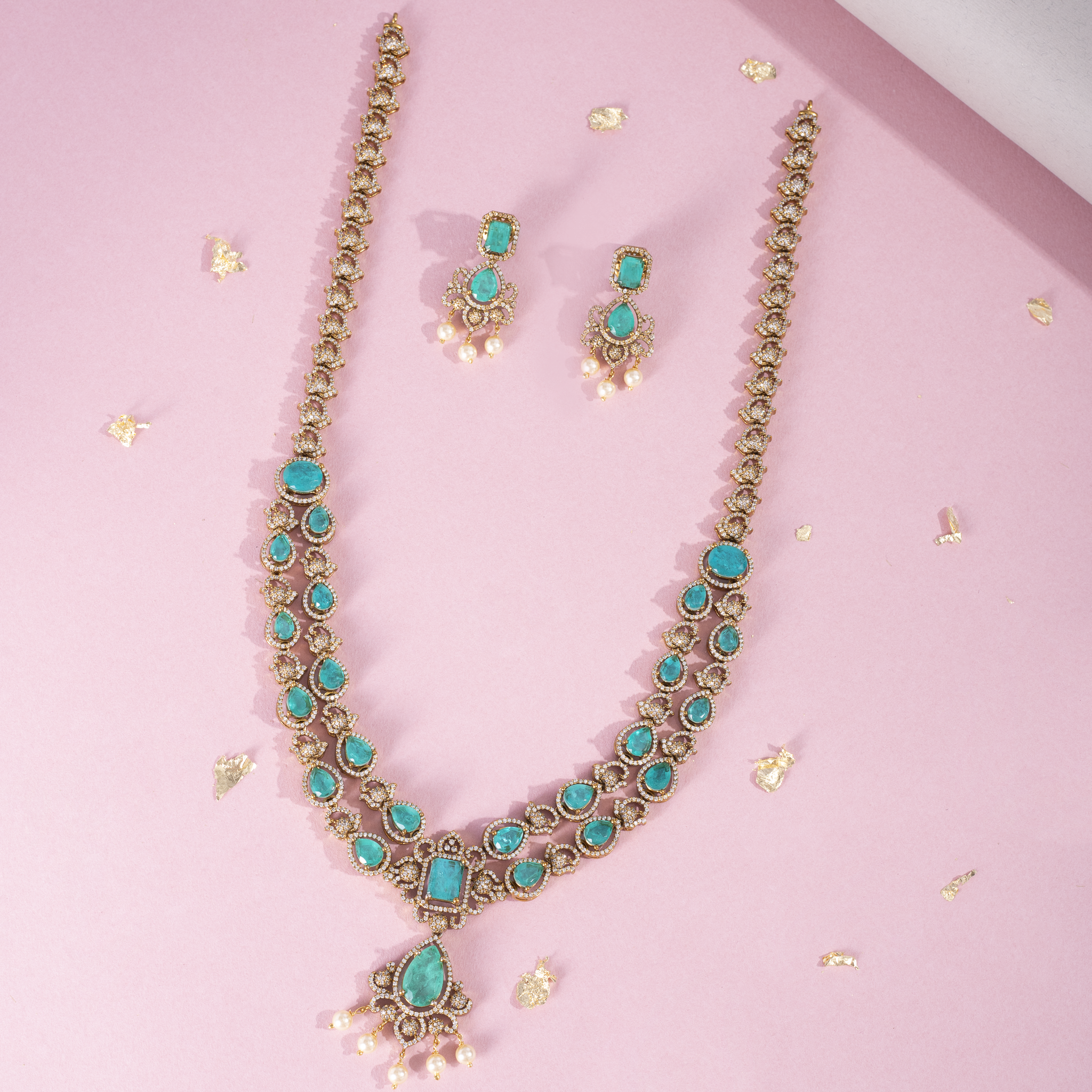 Emerald green teardrop stone necklace set