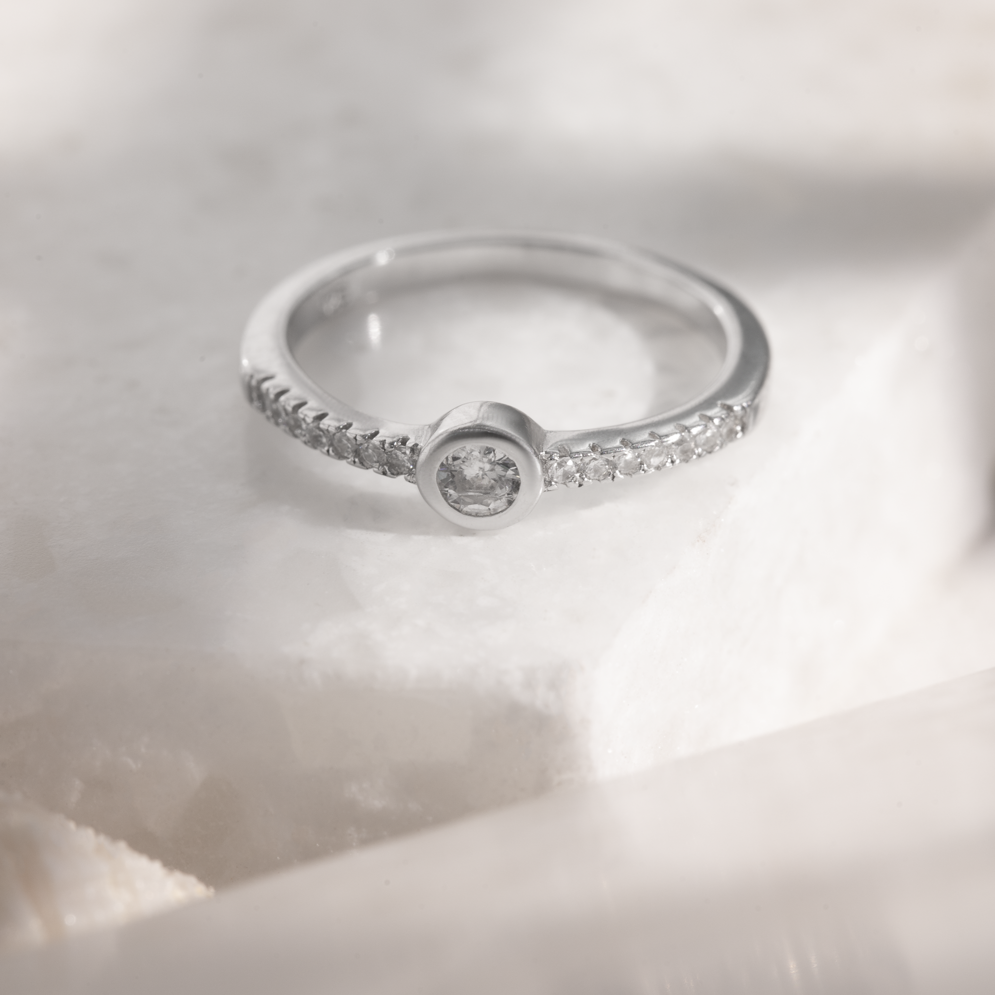 Everyday wear solitaire silver ring