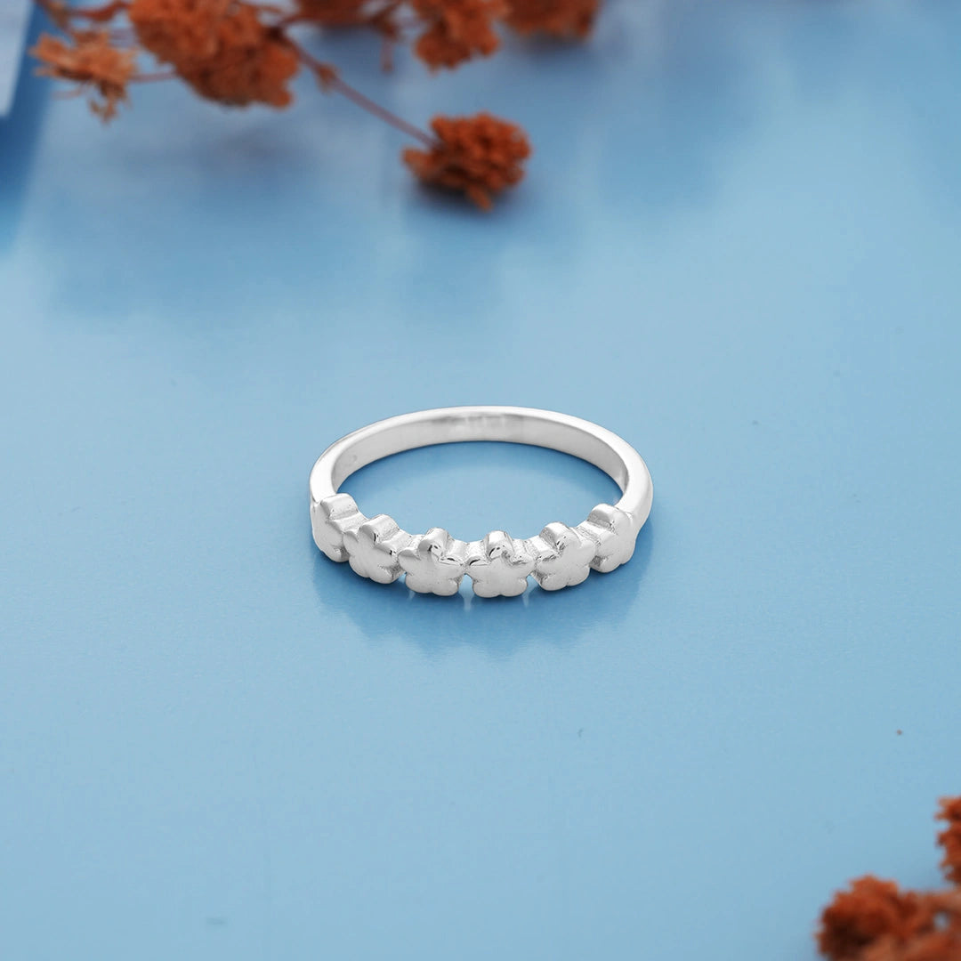 Floral Motif Band Ring in 925 Silver Ishna