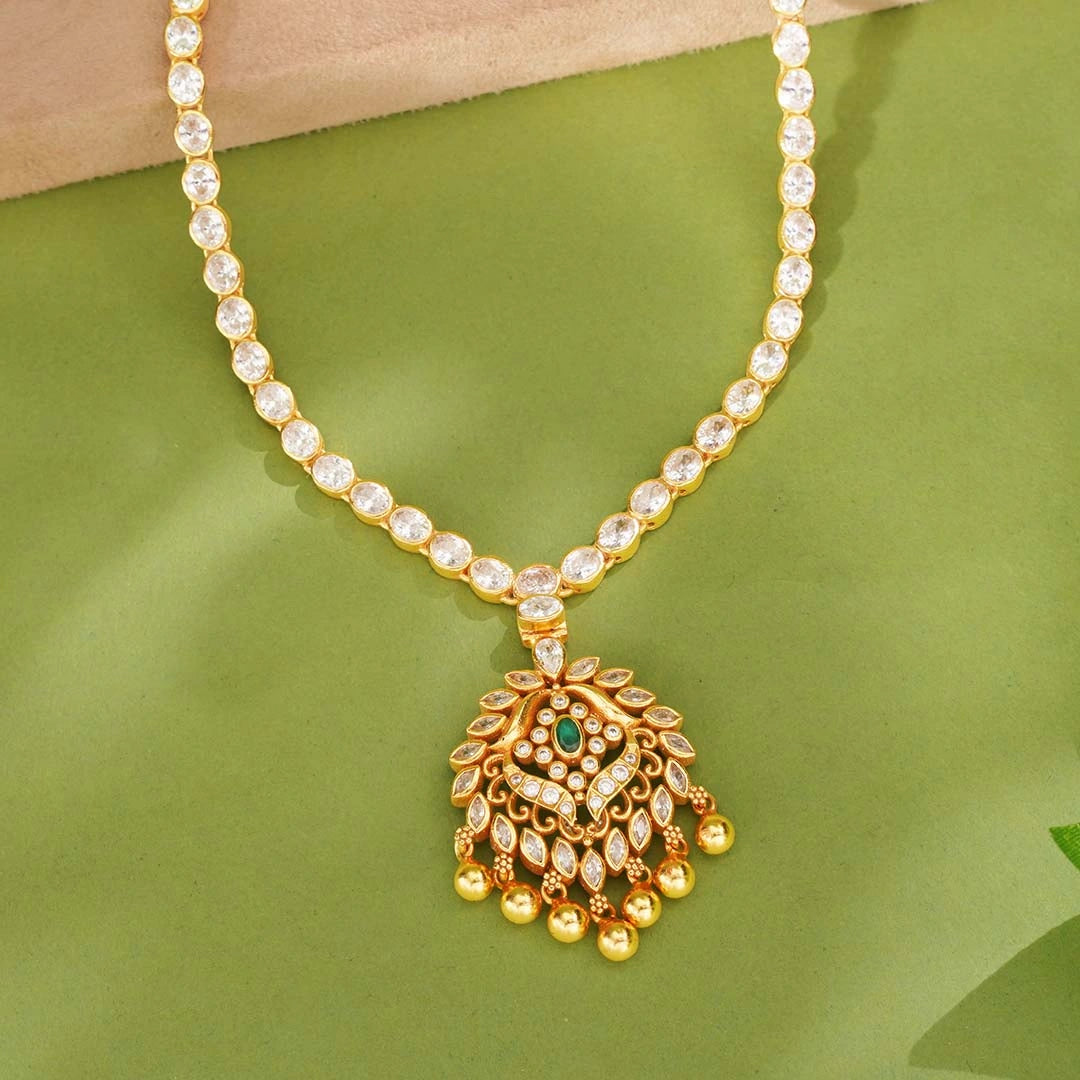 Floral Motif Stone Necklace Ishna