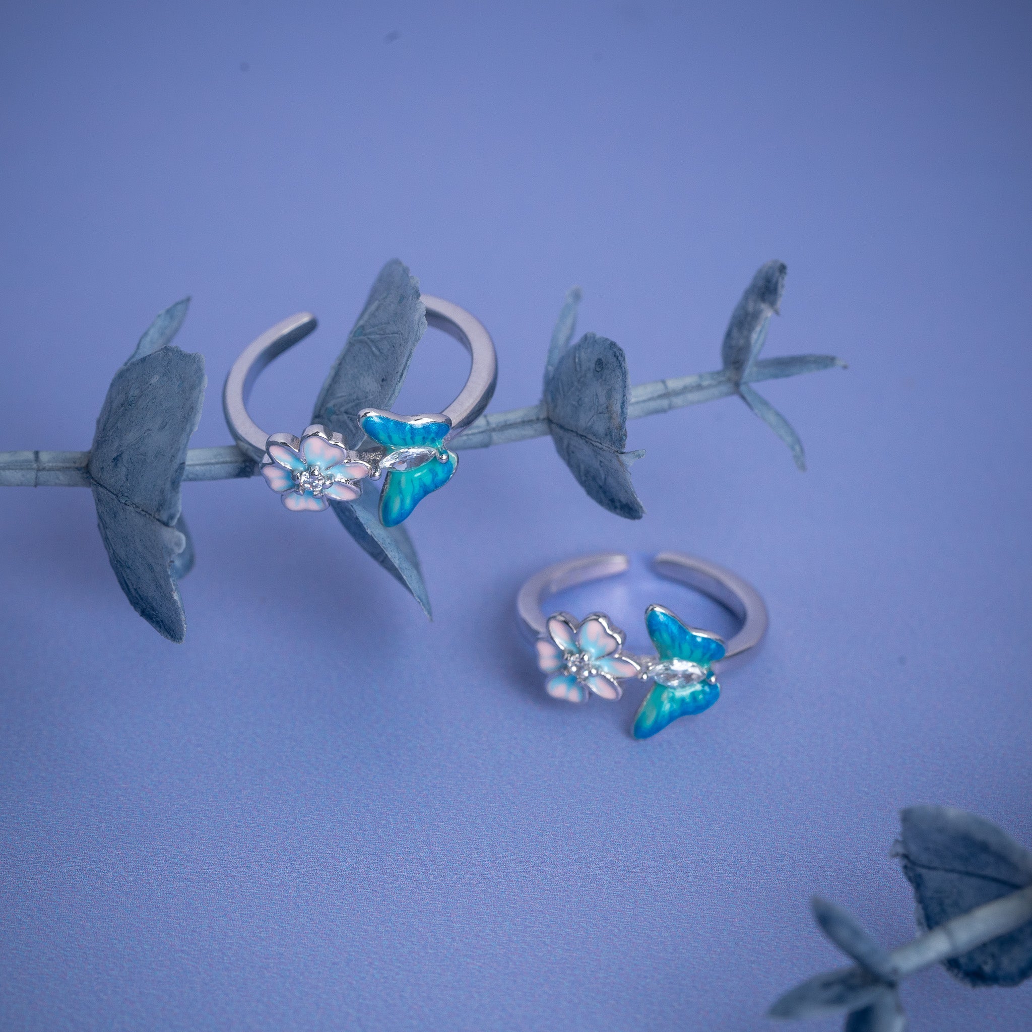 Floral butterfly silver toe ring