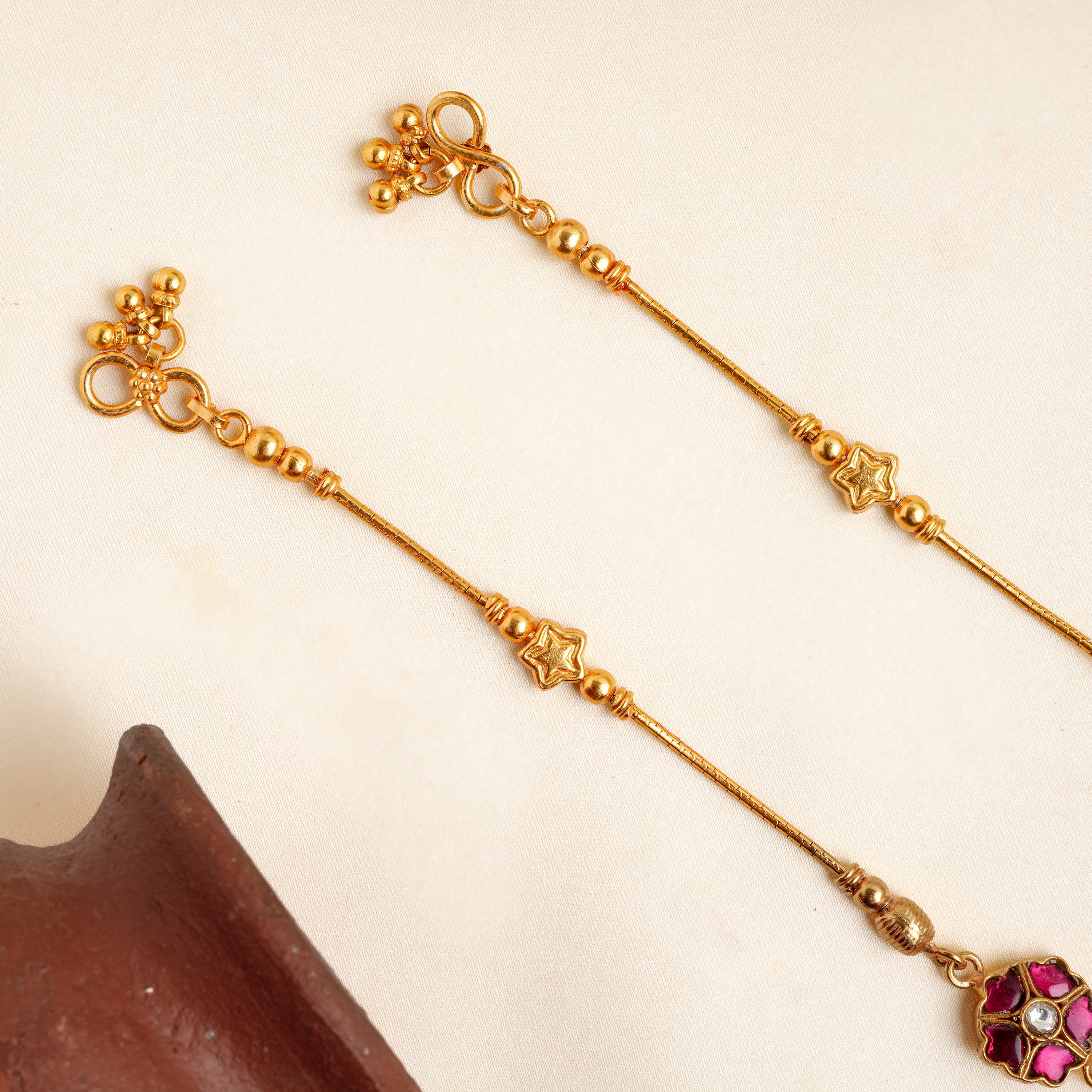 Floral motif gold plated ruby stone anklet Ishna 