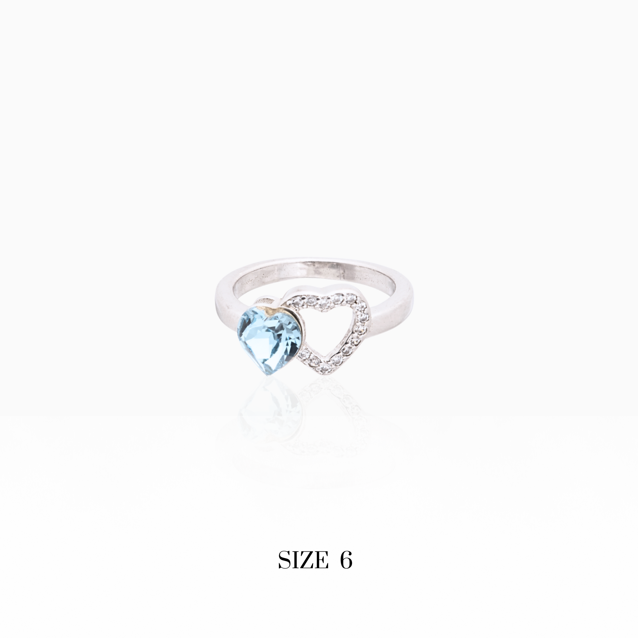 Gift-worthy heart design silver ring