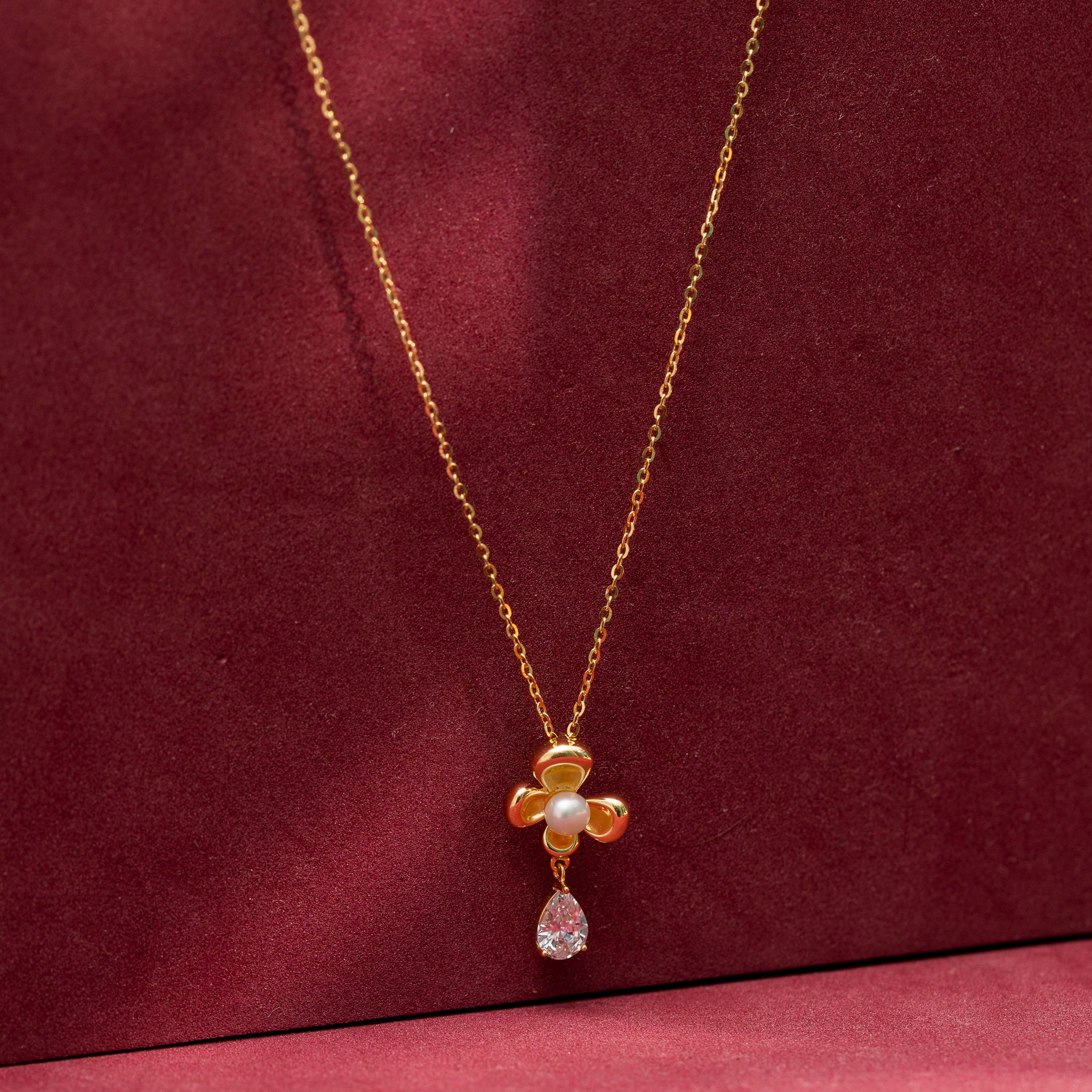 Gold-plated floral pearl drop chain