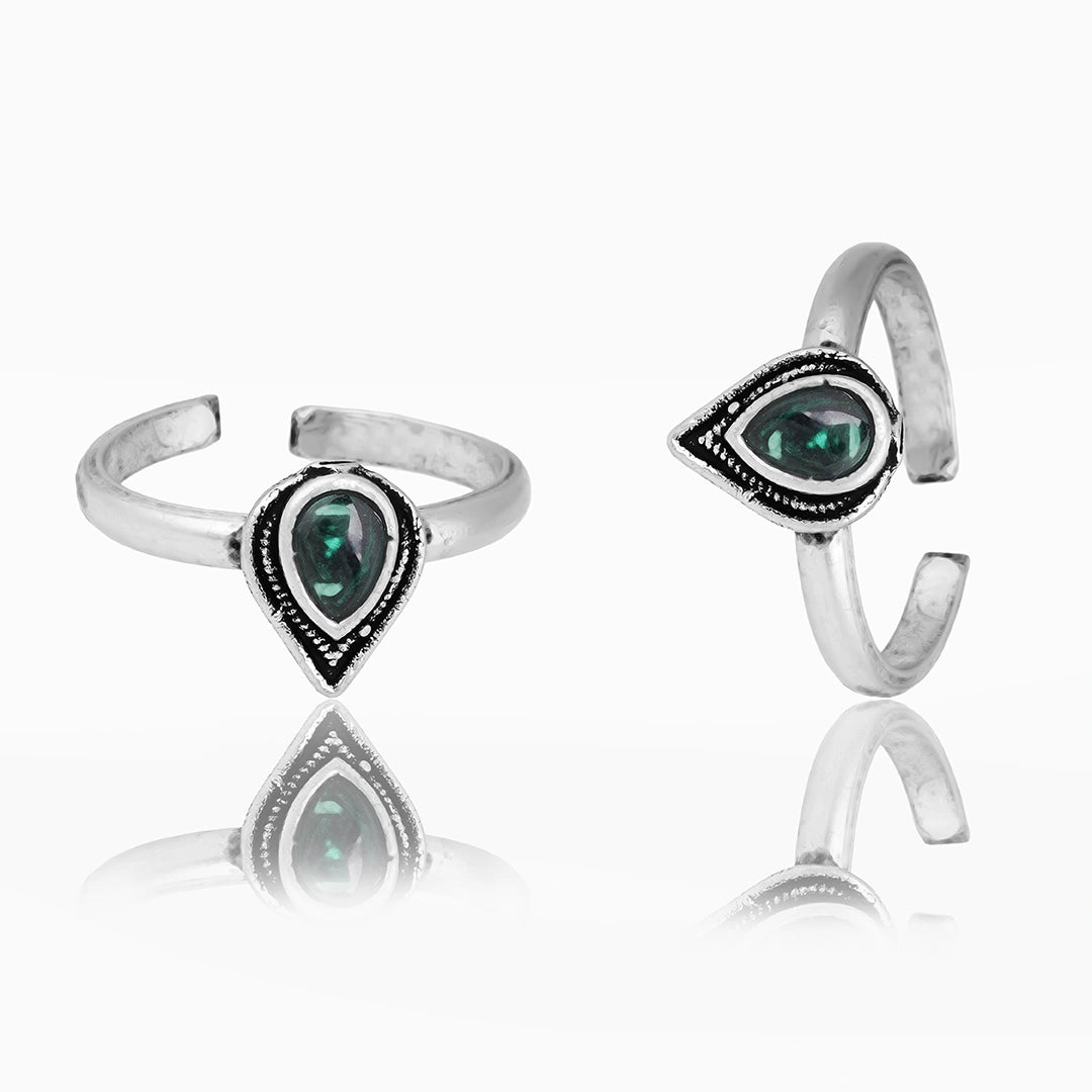Green Stone Teardrop Shaped Toe Ring Ishna