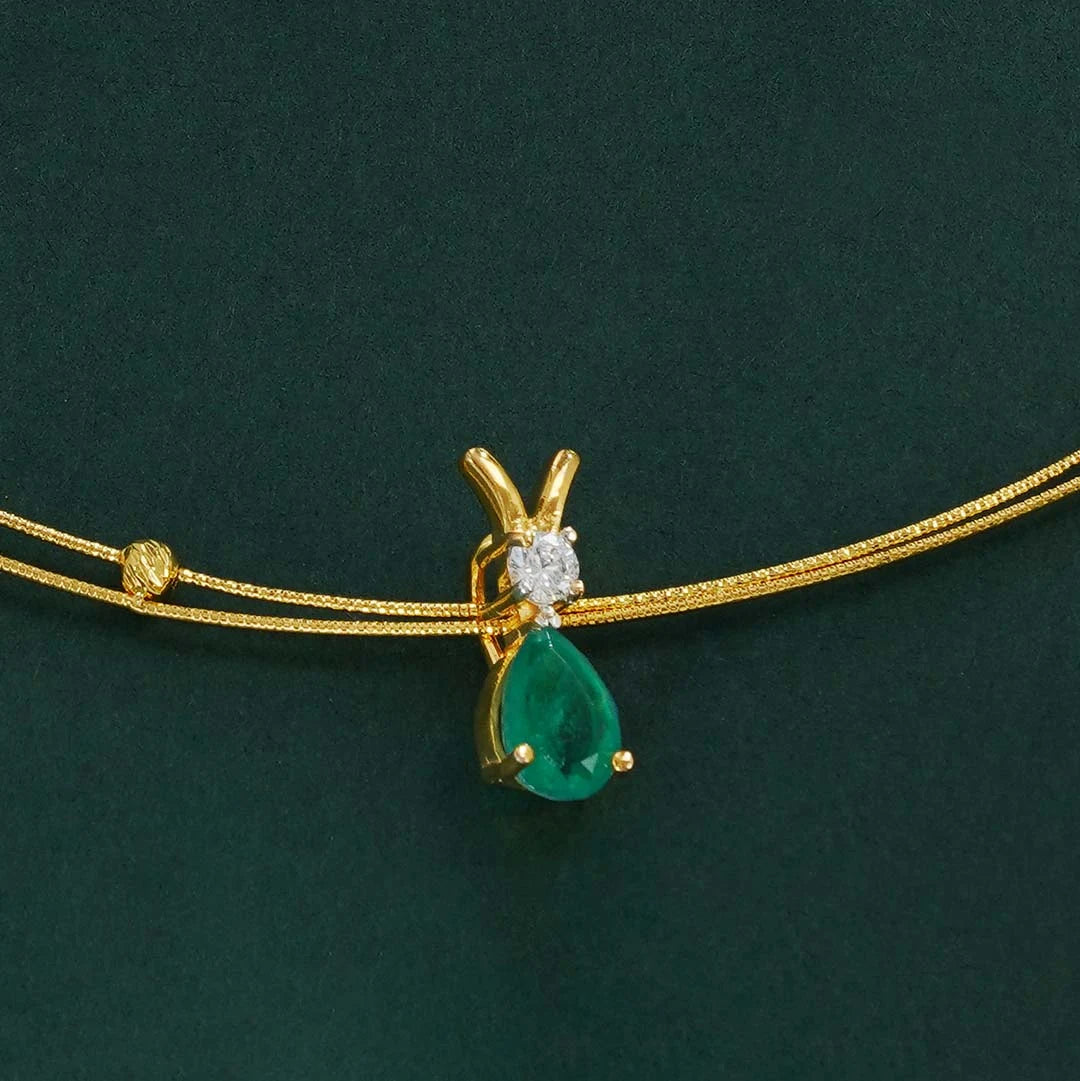 Green pendant string necklace for women