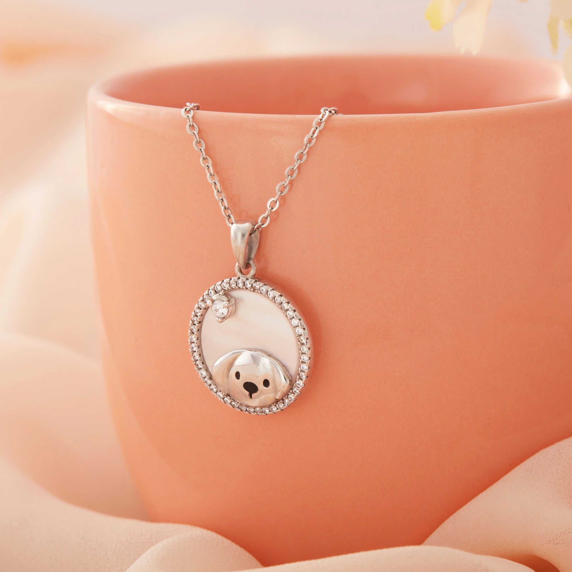 Halo Puppy Motif Pendant Chain Ishna 