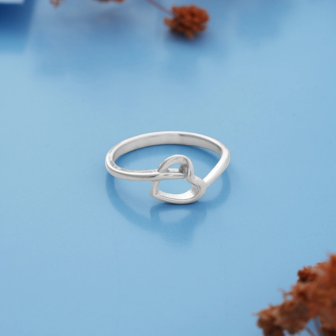 Heart Knot Ring Ishna