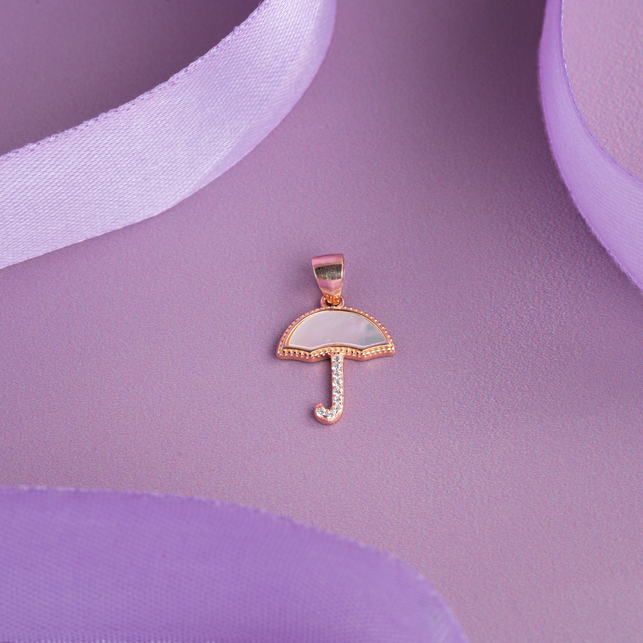 Heart shaped silver pendant for women