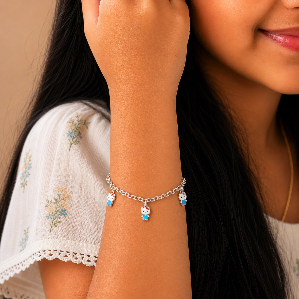 Hello Kitty Charm Bracelet in Sterling Silver Ishna