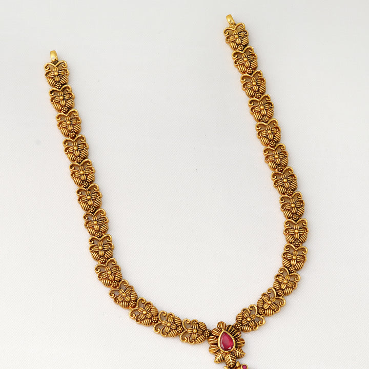 Heritage bridal necklace with peacock pattern and dangling pearl