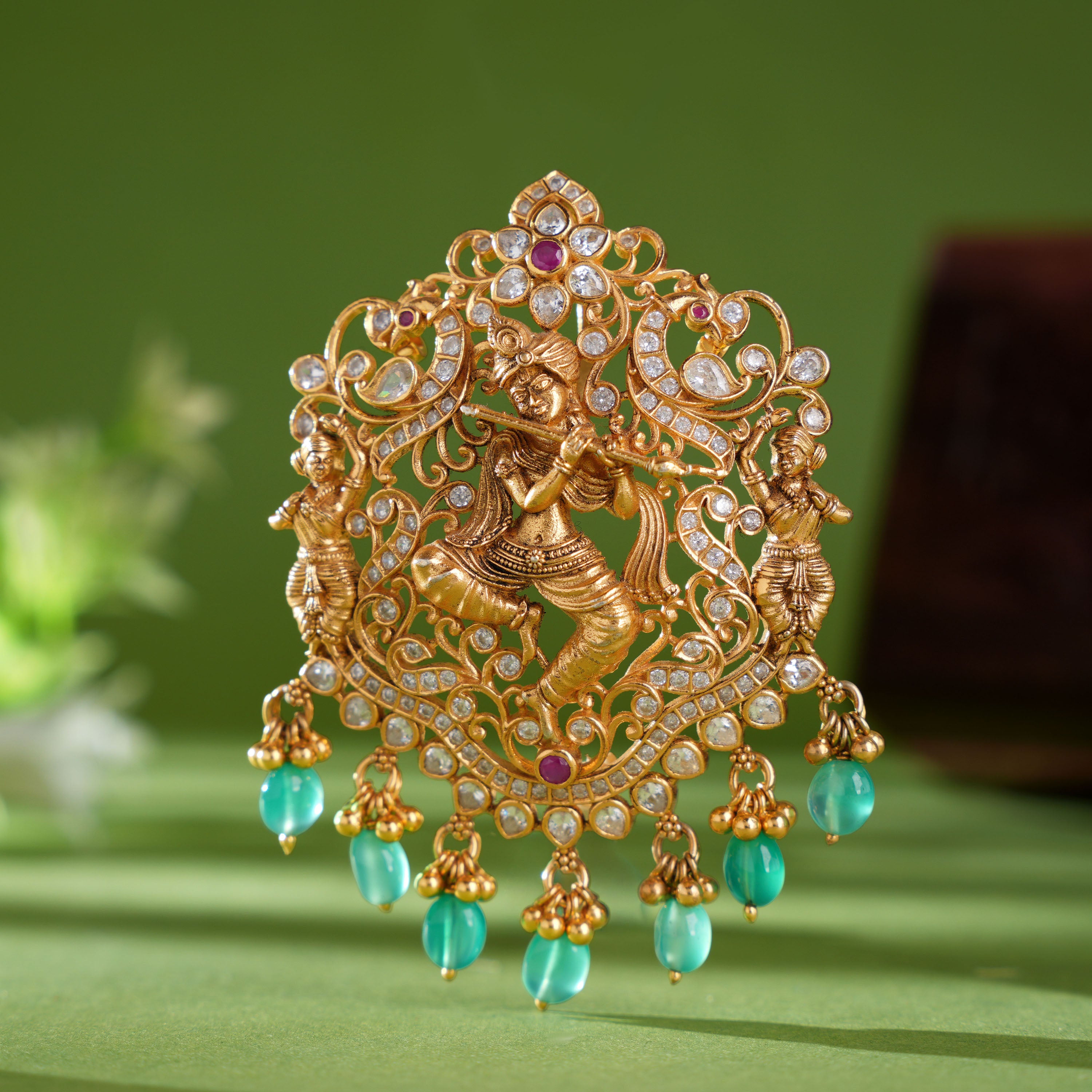 Lord Krishna Motif Pendant Ishna