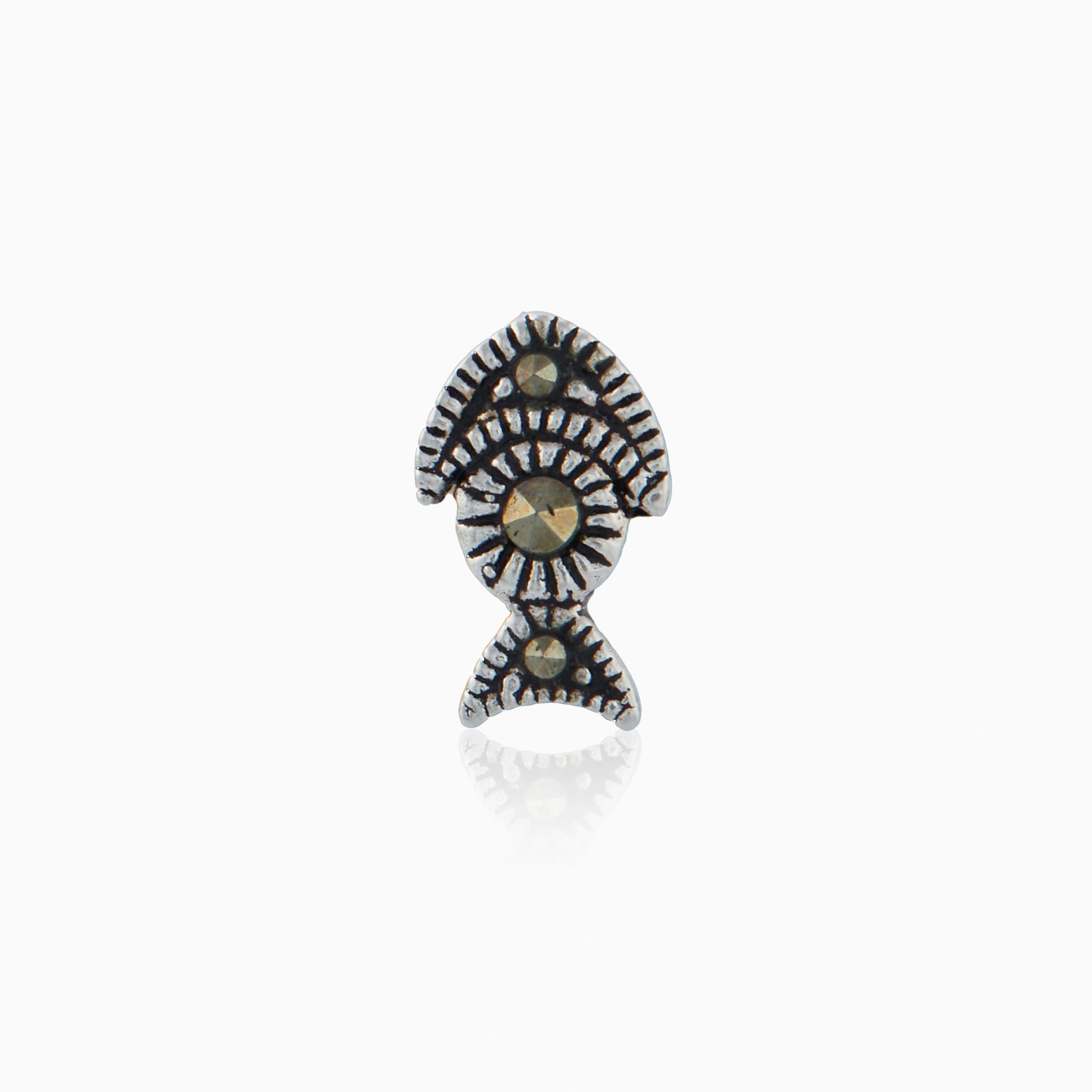 Marcasite Fish Motif Nose Pin