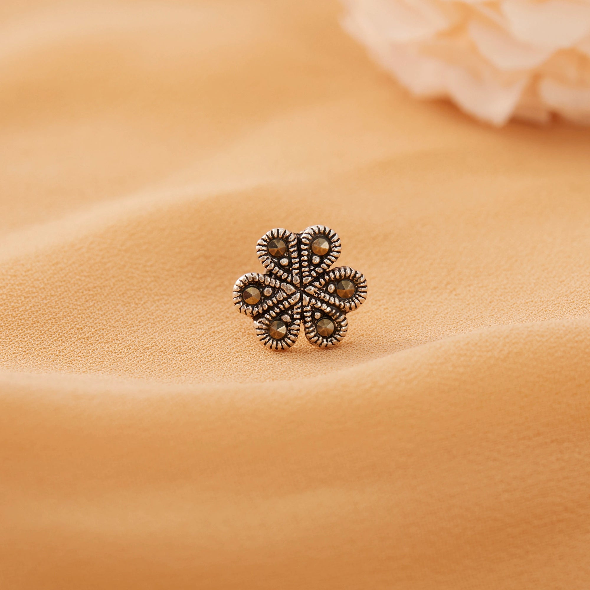 Marcasite Flower Motif Nose Pin Ishna