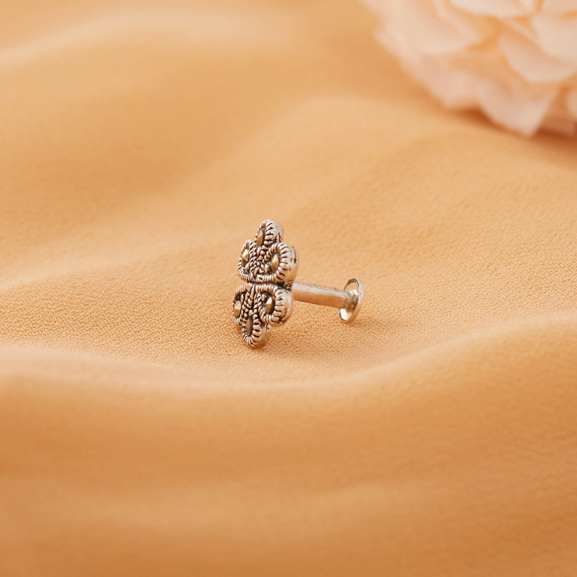 Marcasite Flower Nose Pin Ishna