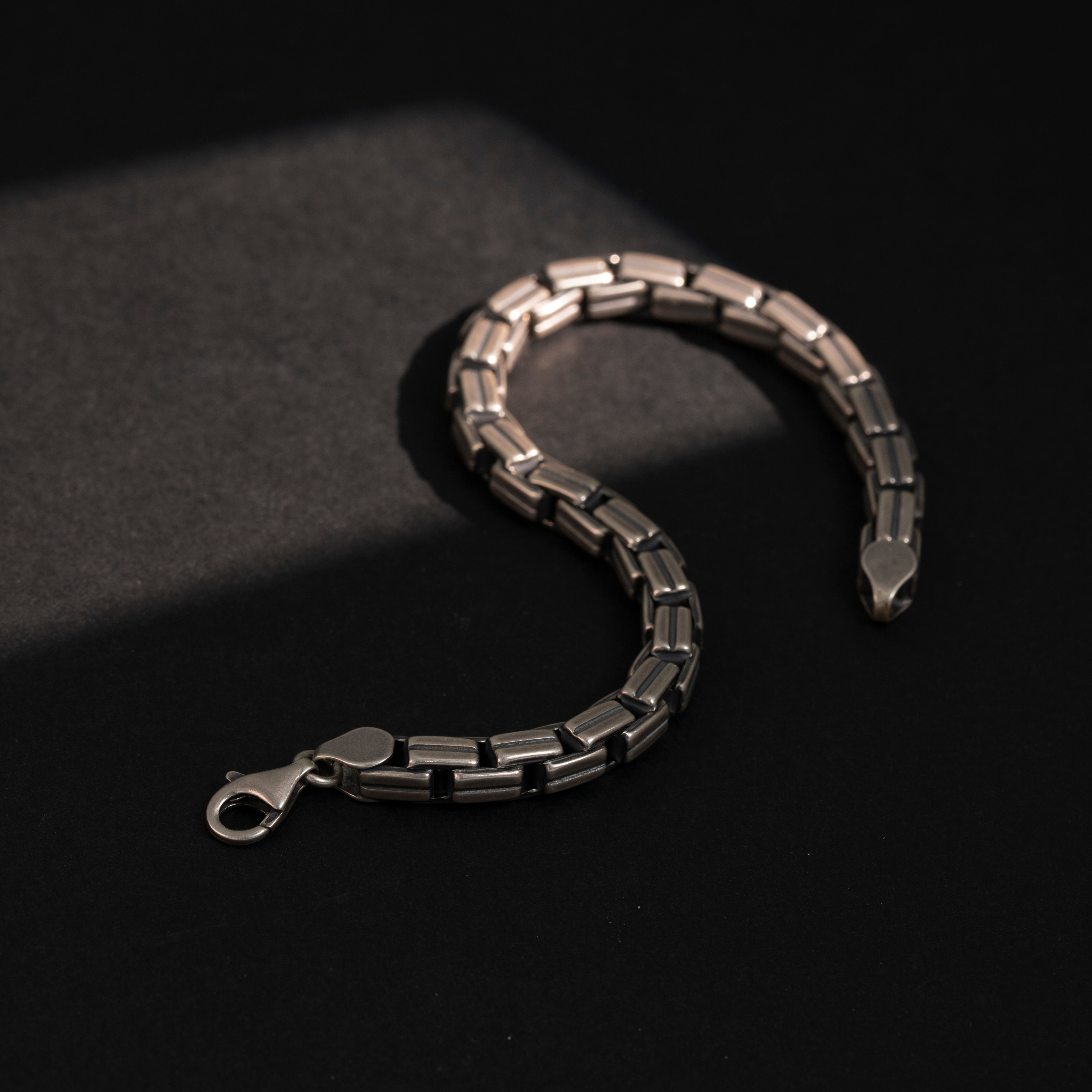 Minimal mens sterling silver bracelet design