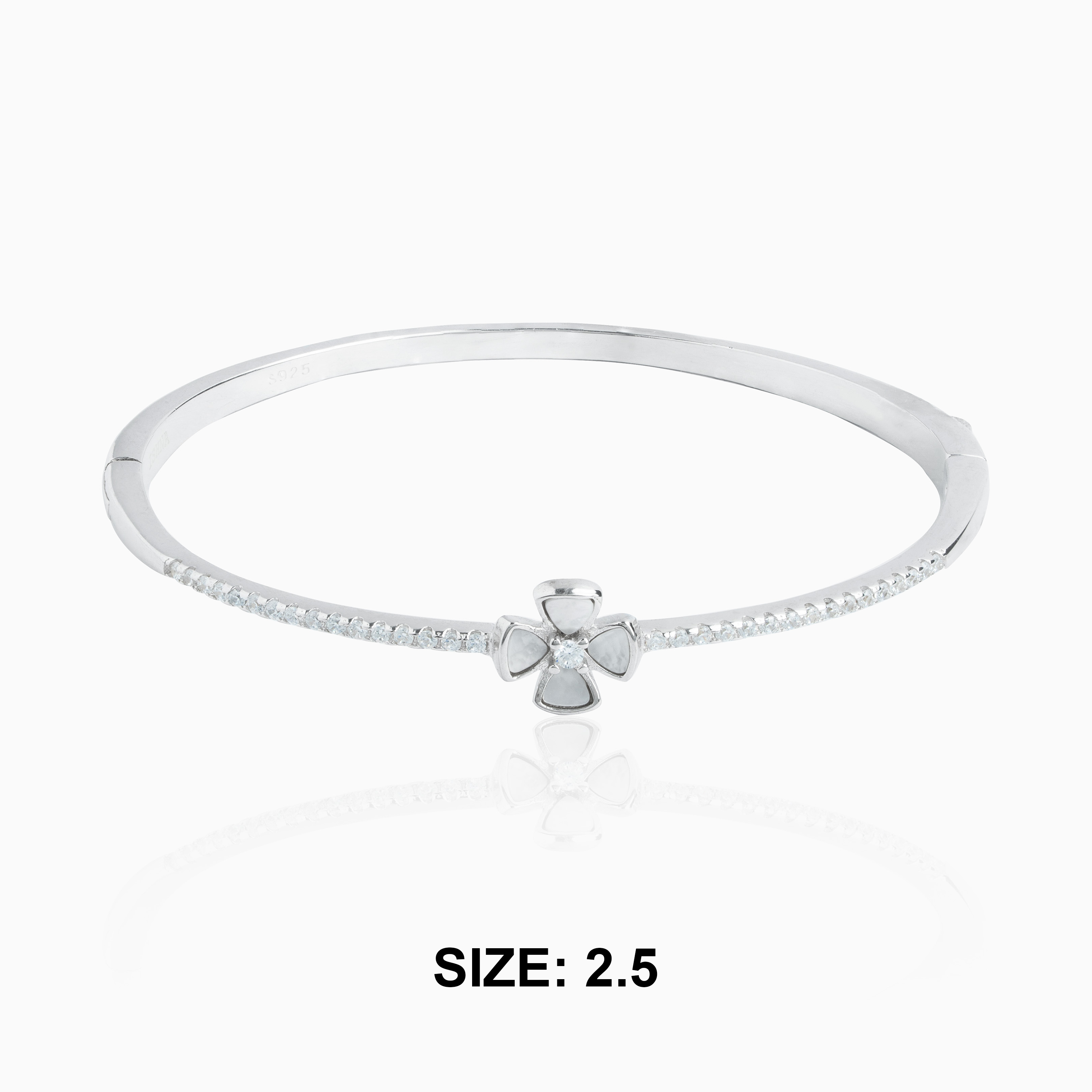 Minimal silver kada with clover design